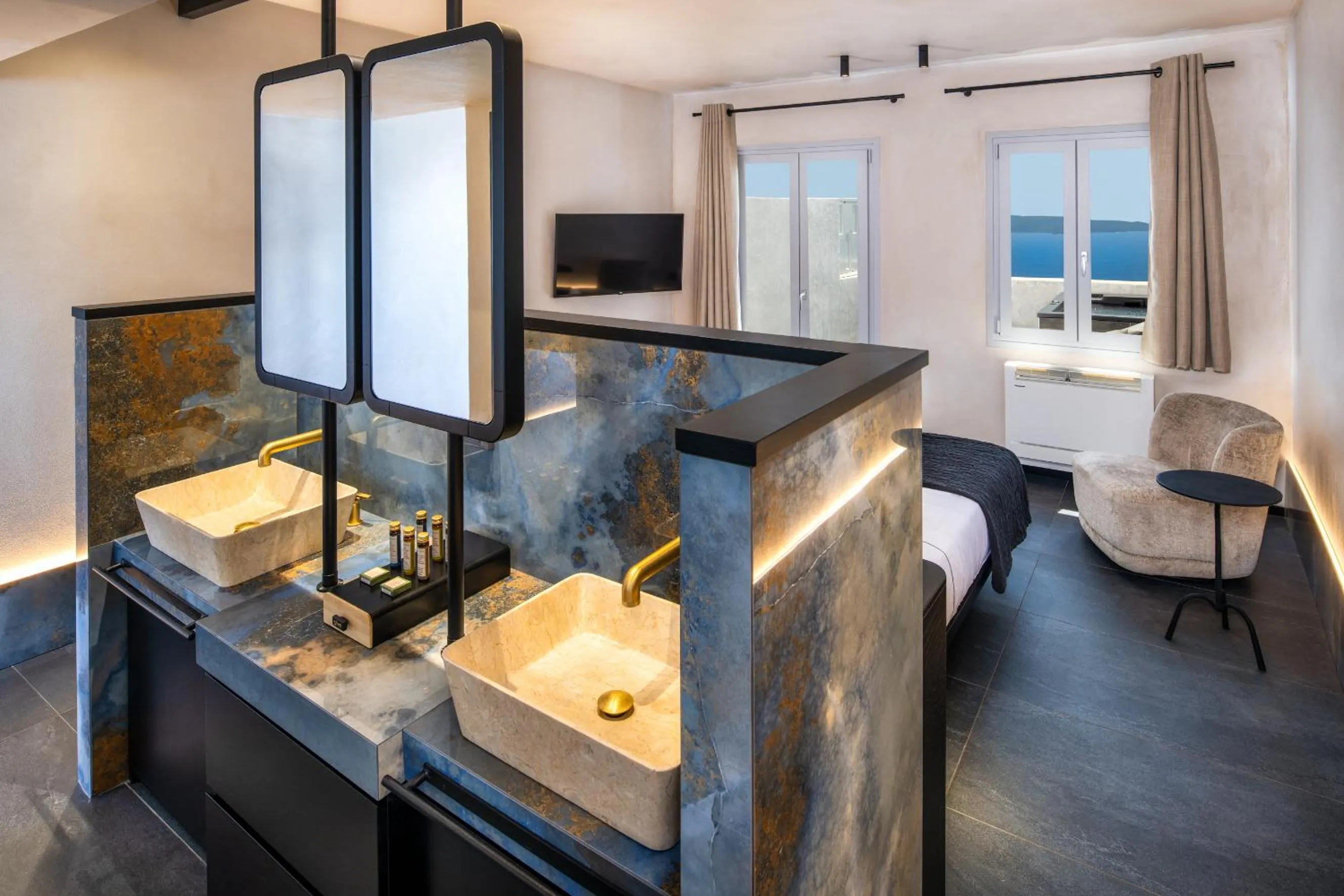Bathroom in Imerti Suites