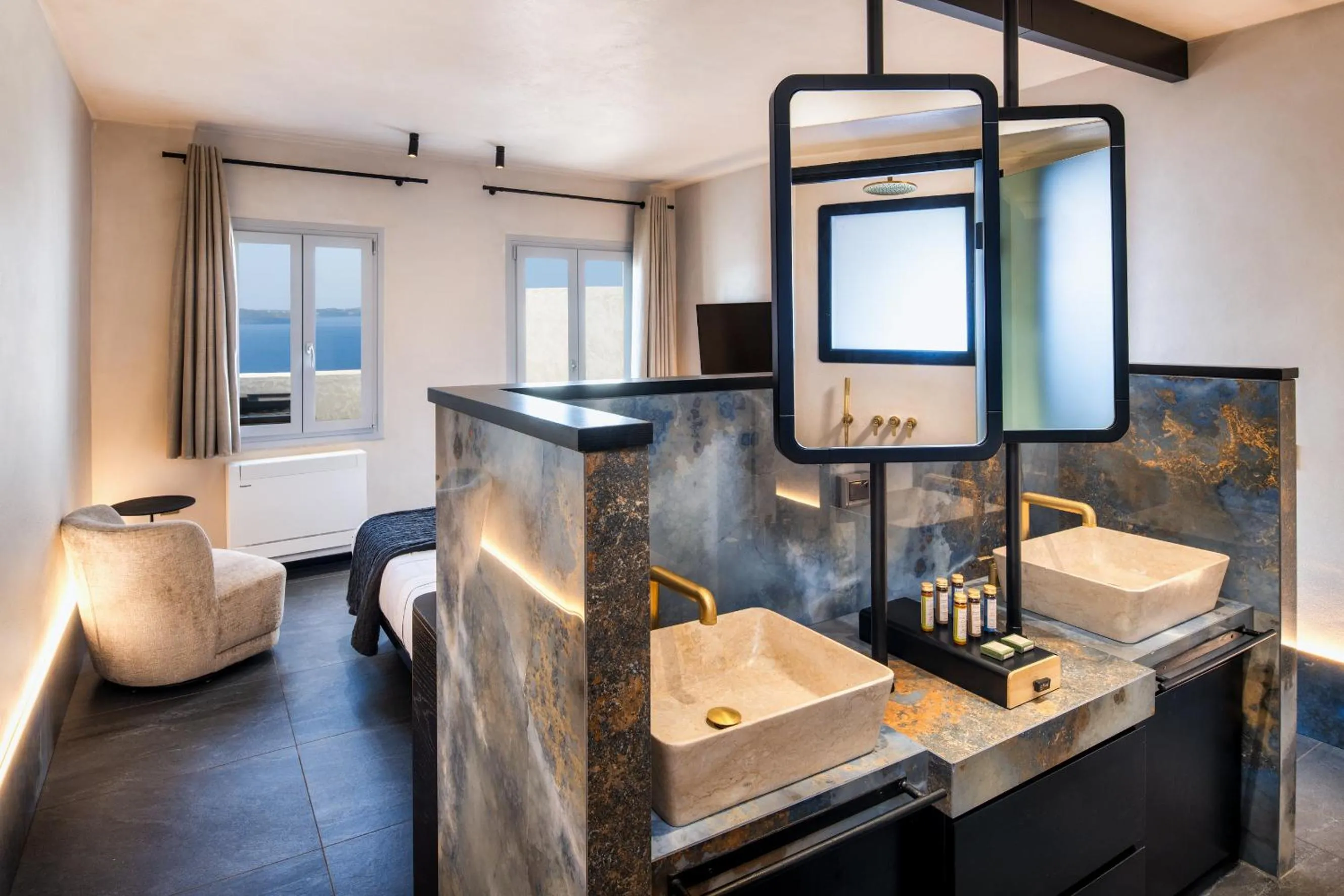 Bathroom in Imerti Suites