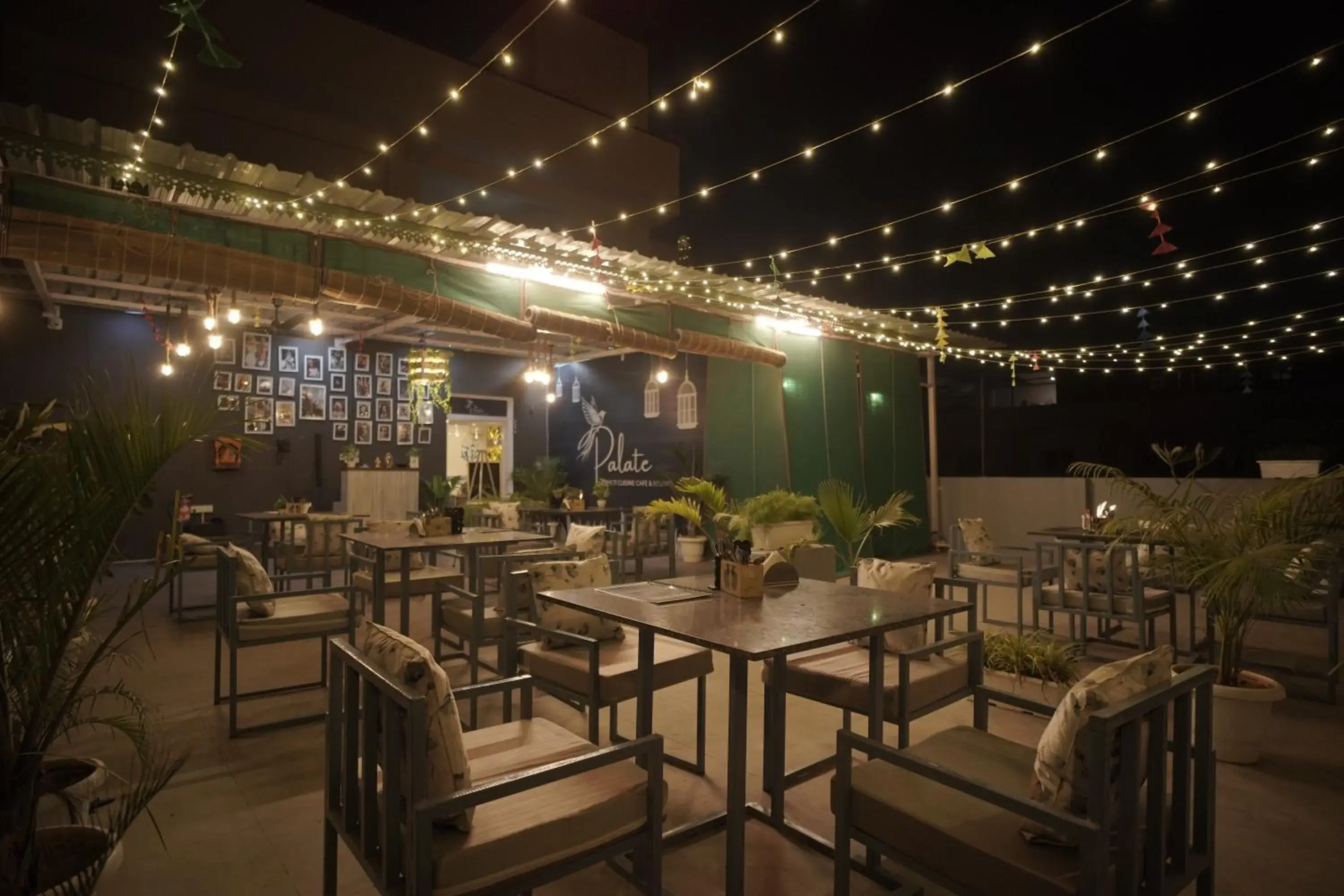 Restaurant/places to eat in Hotel Haridas Haveli Udaipur Restaurant/places to eat in Hotel Haridas Haveli Udaipur