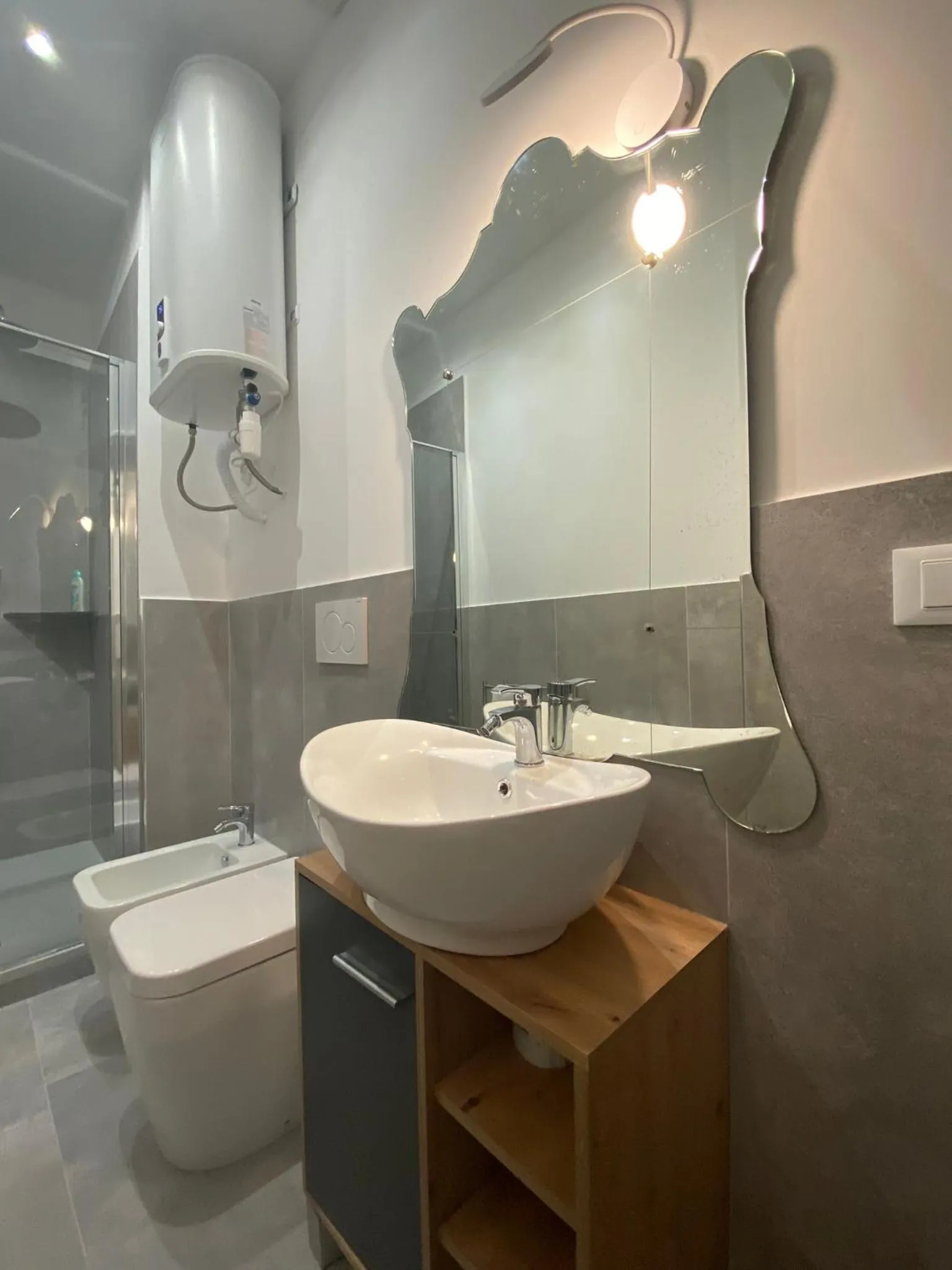 Bathroom in Happy Family Apartments Lavagna