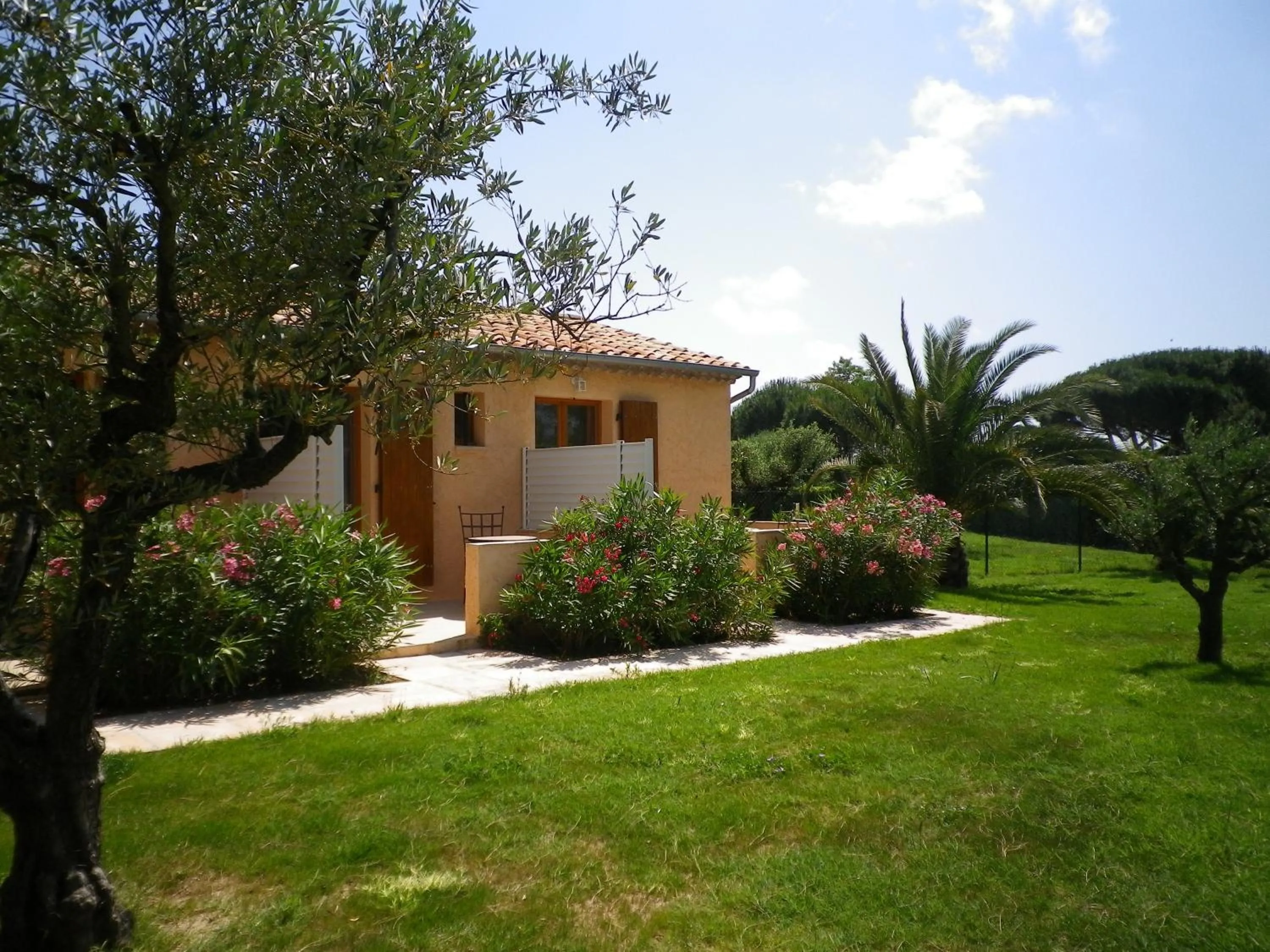 Facade/entrance in Chambres d'hôtes Villa Alizé