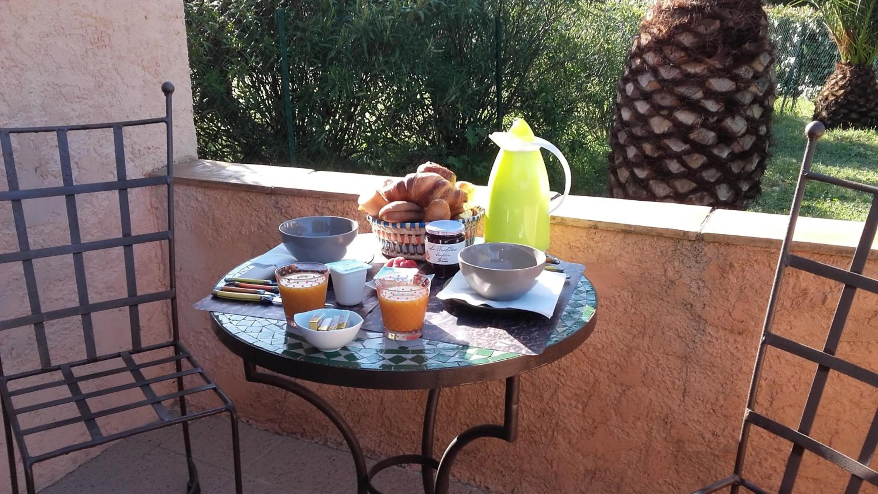 Breakfast in Chambres d'hôtes Villa Alizé