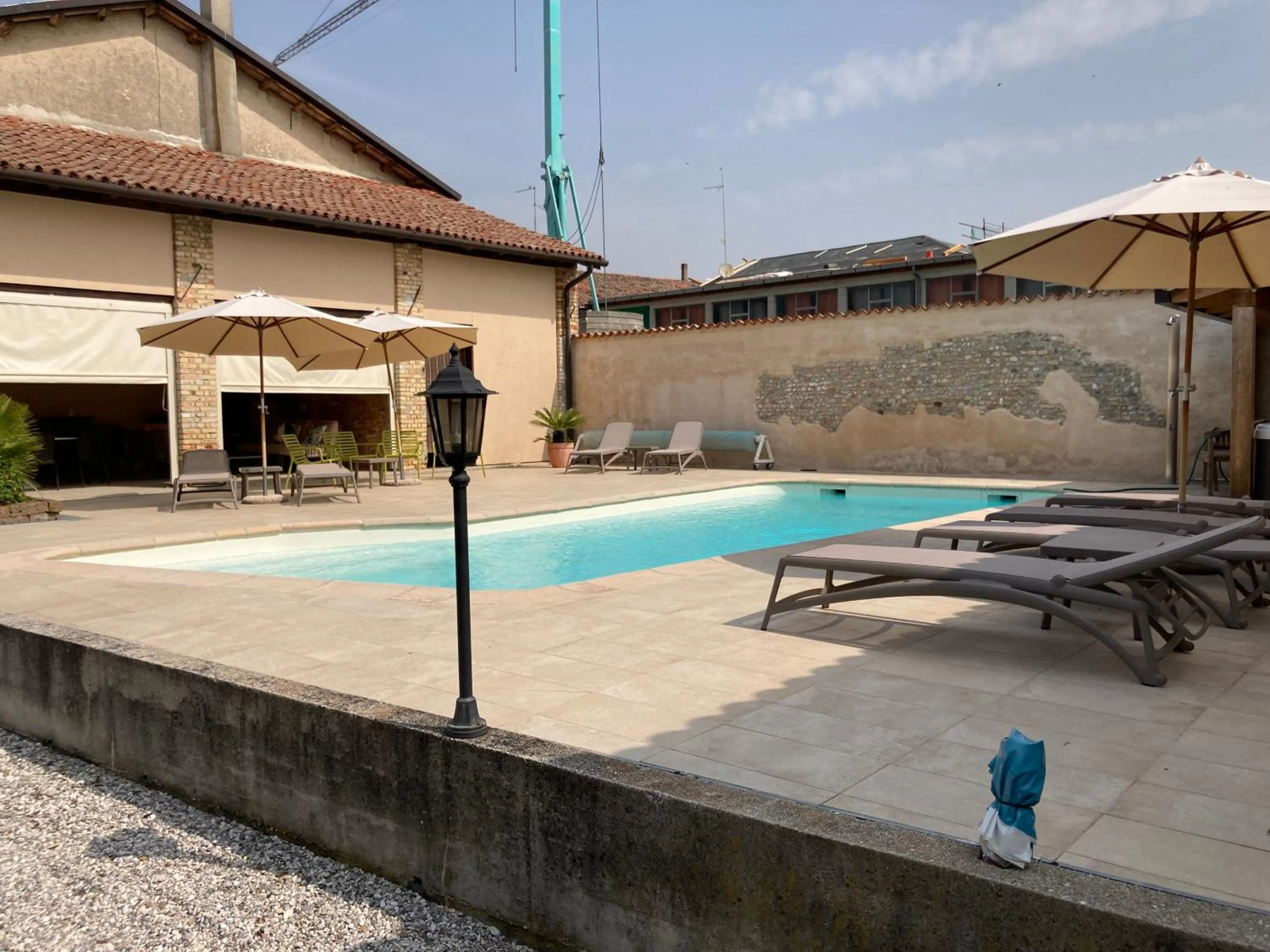 Swimming pool in Palazzo Strassoldo bed & breakfast