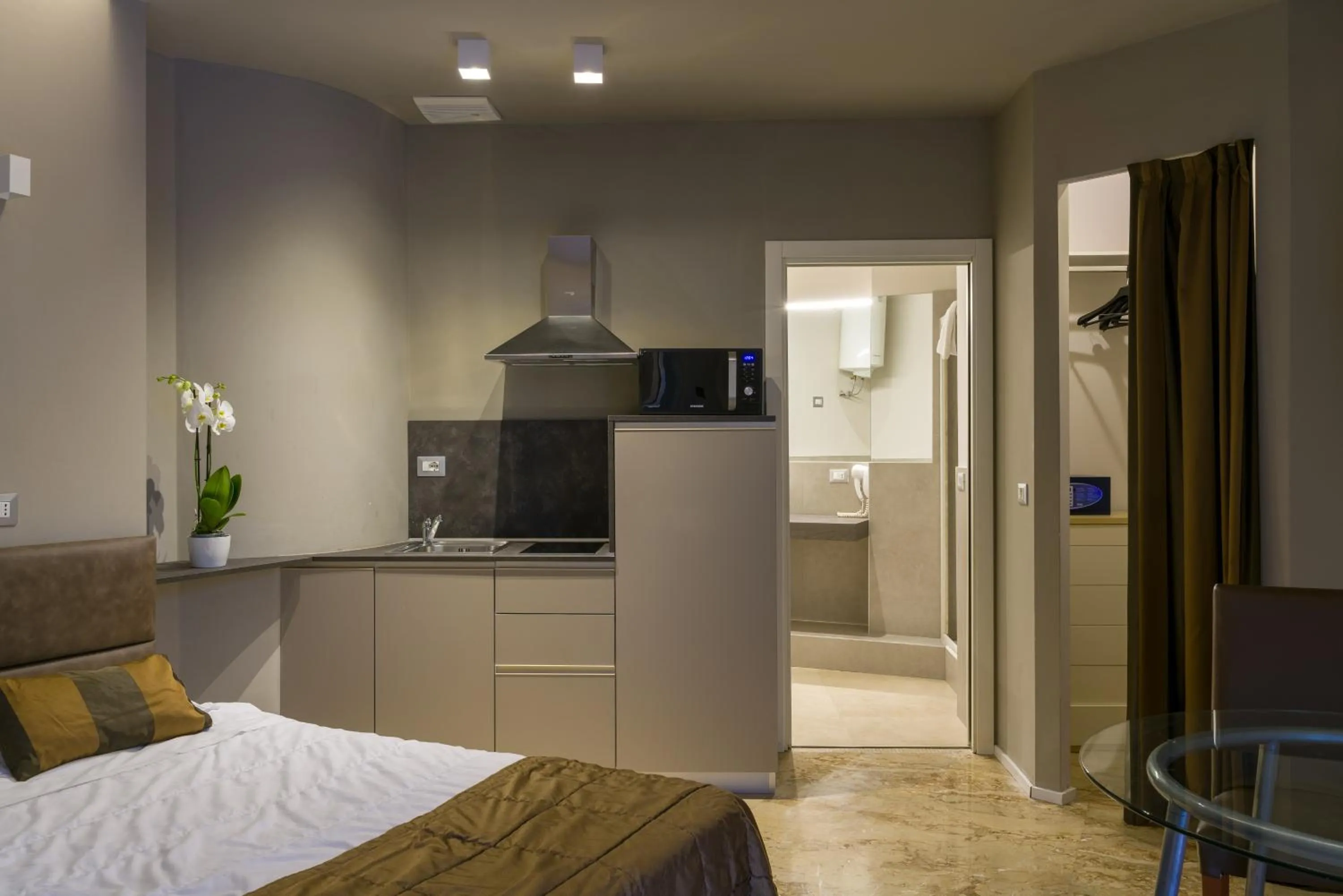 Bed in Appartamenti Astoria