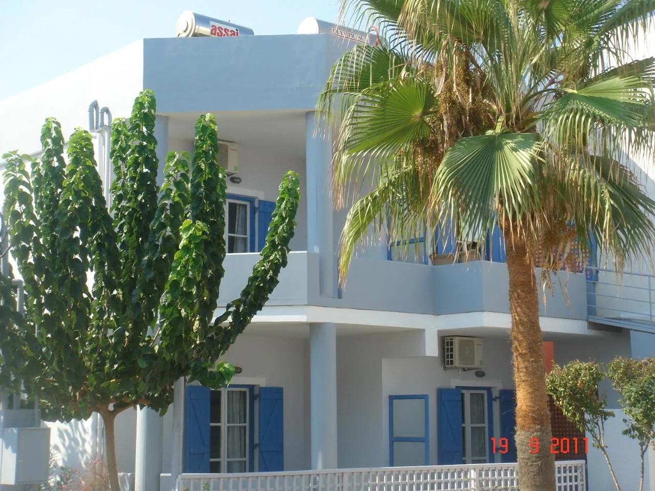 Facade/entrance in Studios Vasilis