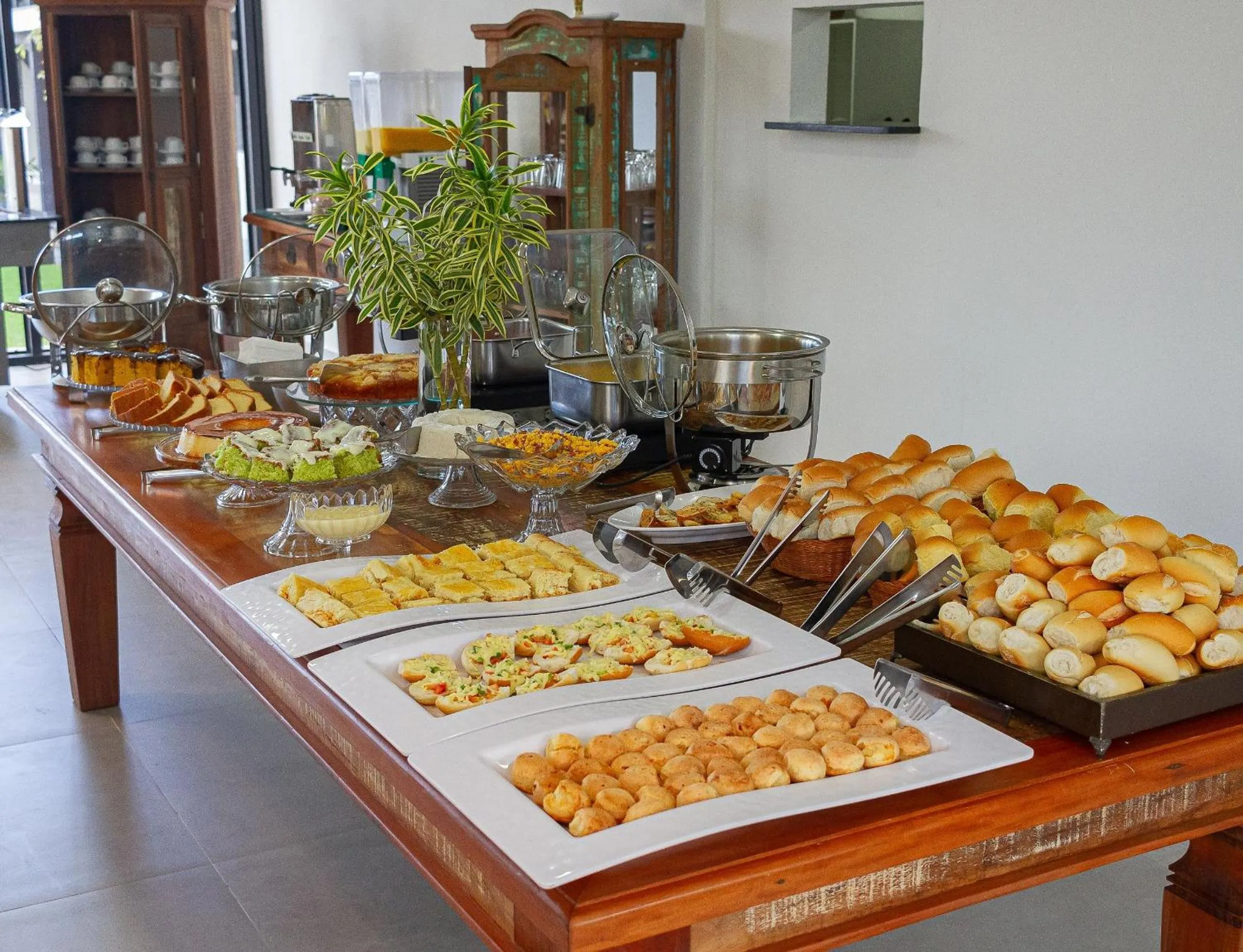 Food in BEIRA MAR PRAIA HOTEL - ORLA - Praia de Taperapuan