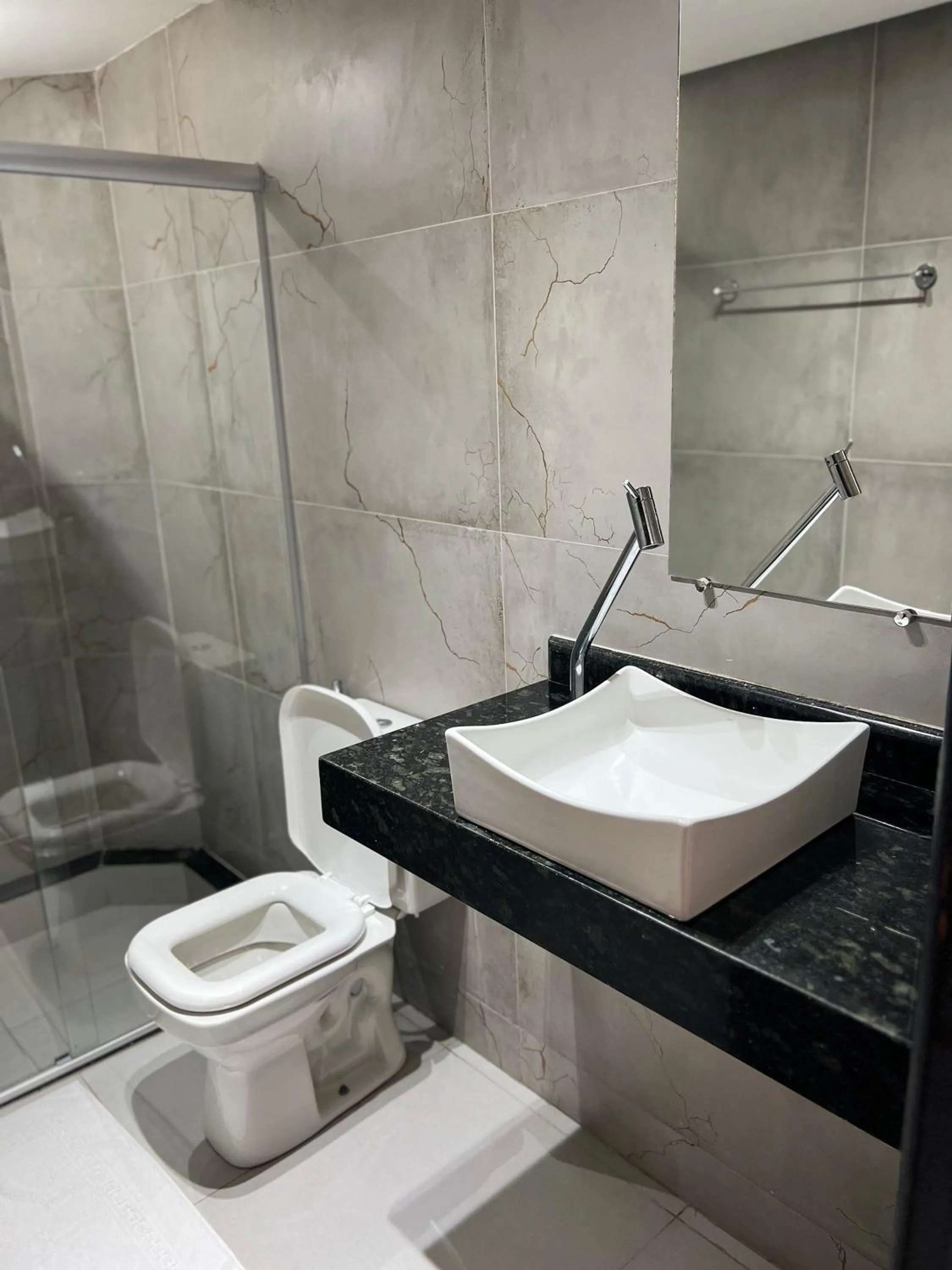 Bathroom in BEIRA MAR PRAIA HOTEL - ORLA - Praia de Taperapuan