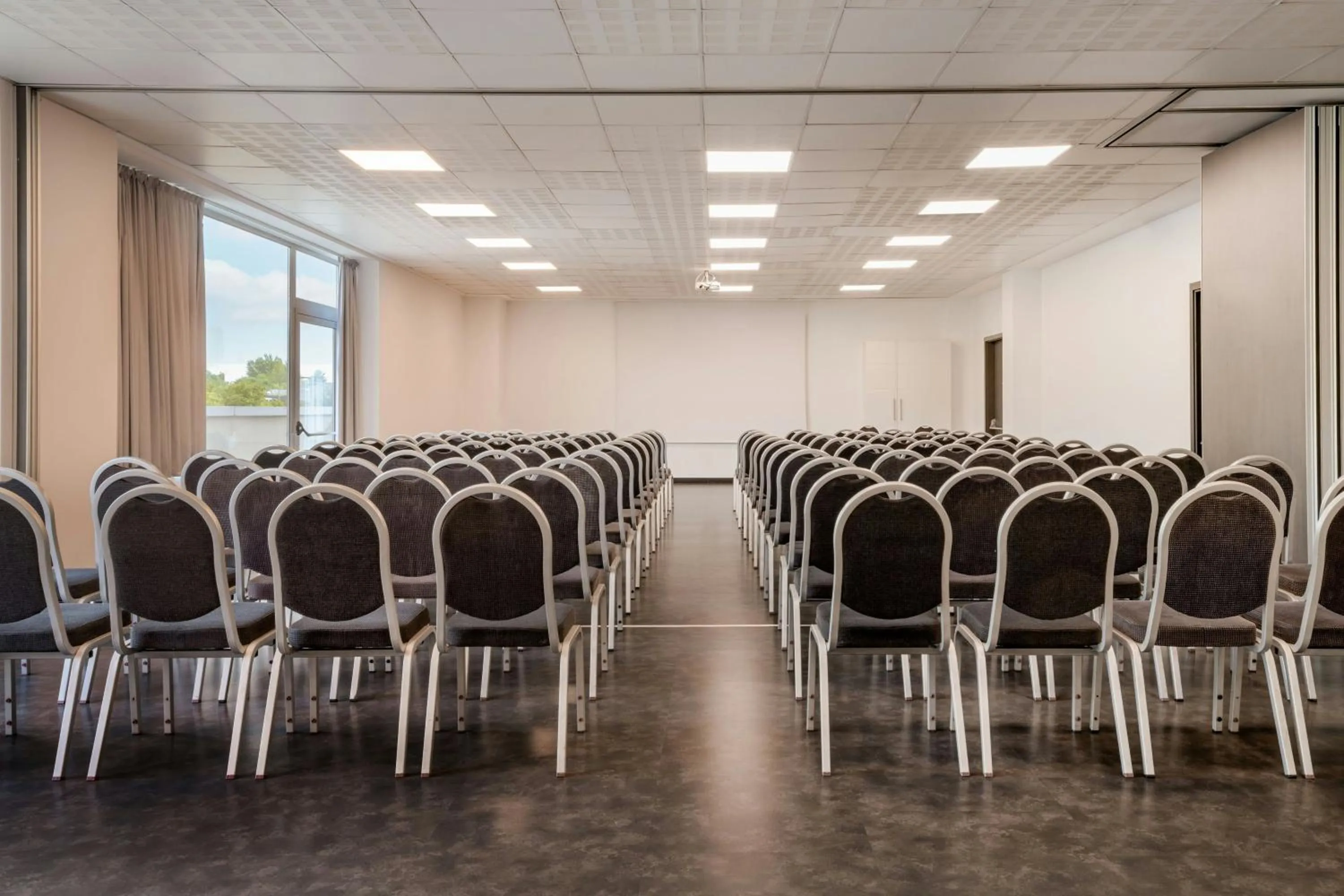 Meeting/conference room in AC Hotel by Marriott Milan Sesto