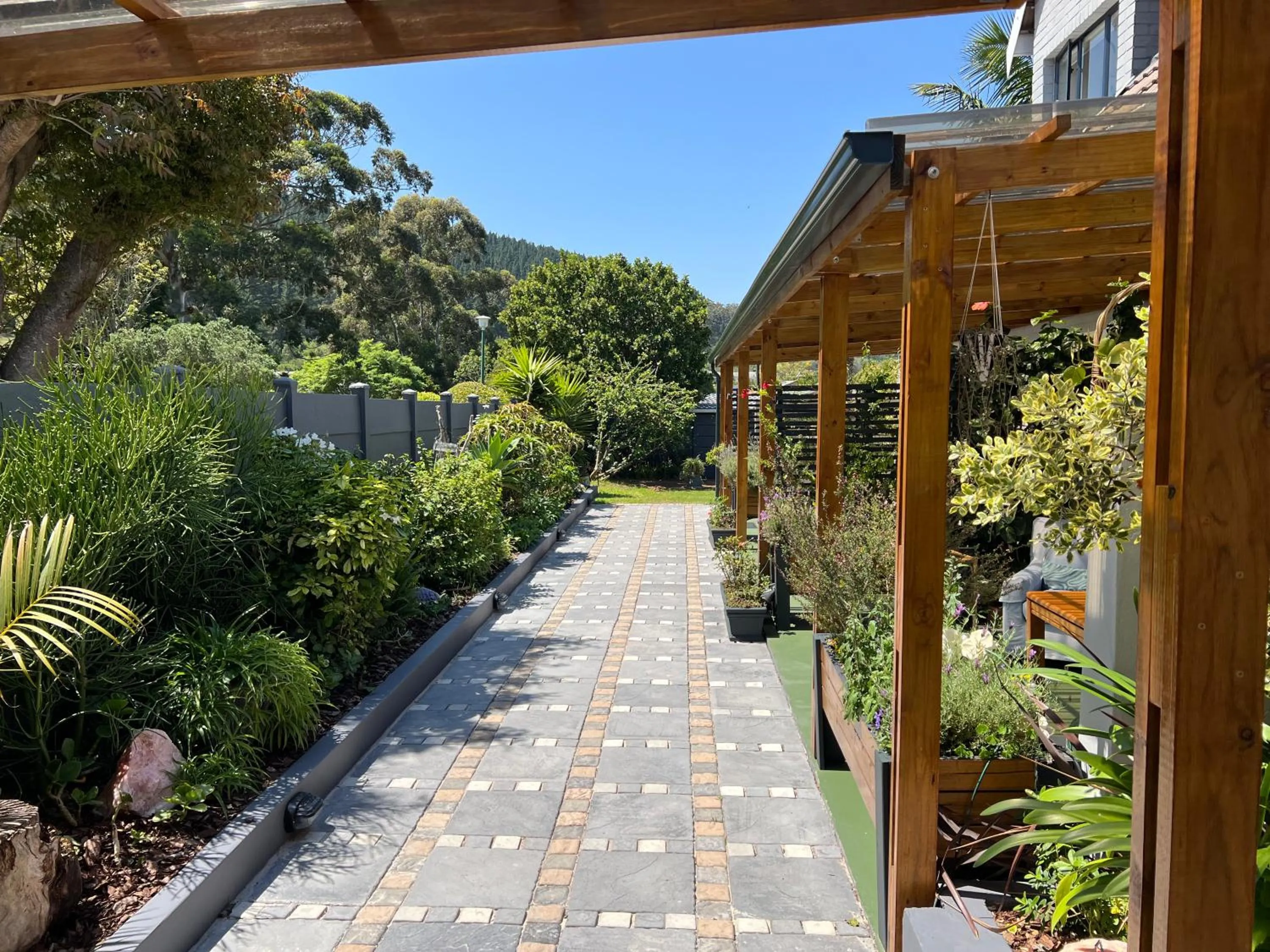 Patio in Pelican Lodge Guesthouse