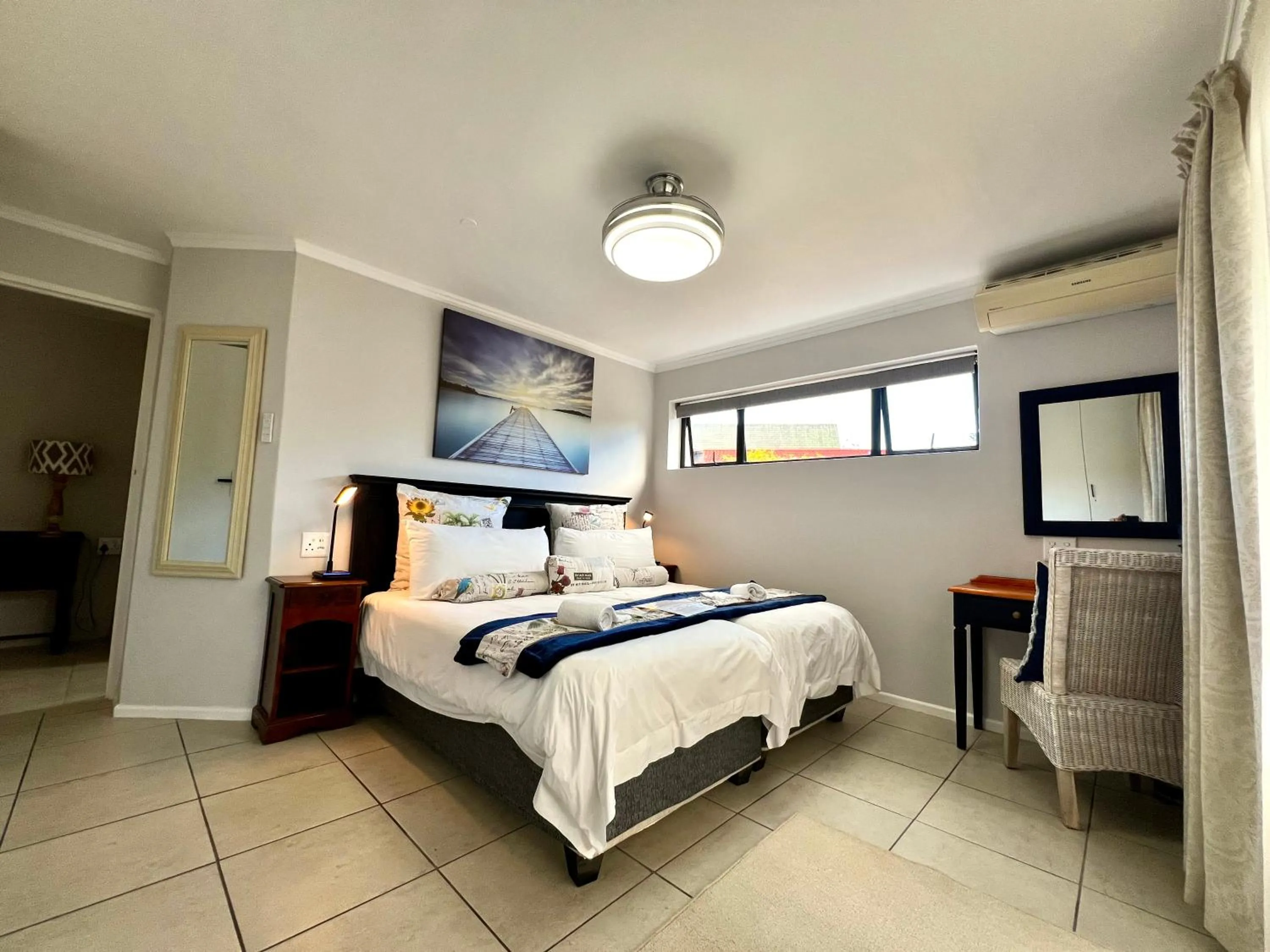 Bed in Pelican Lodge Guesthouse