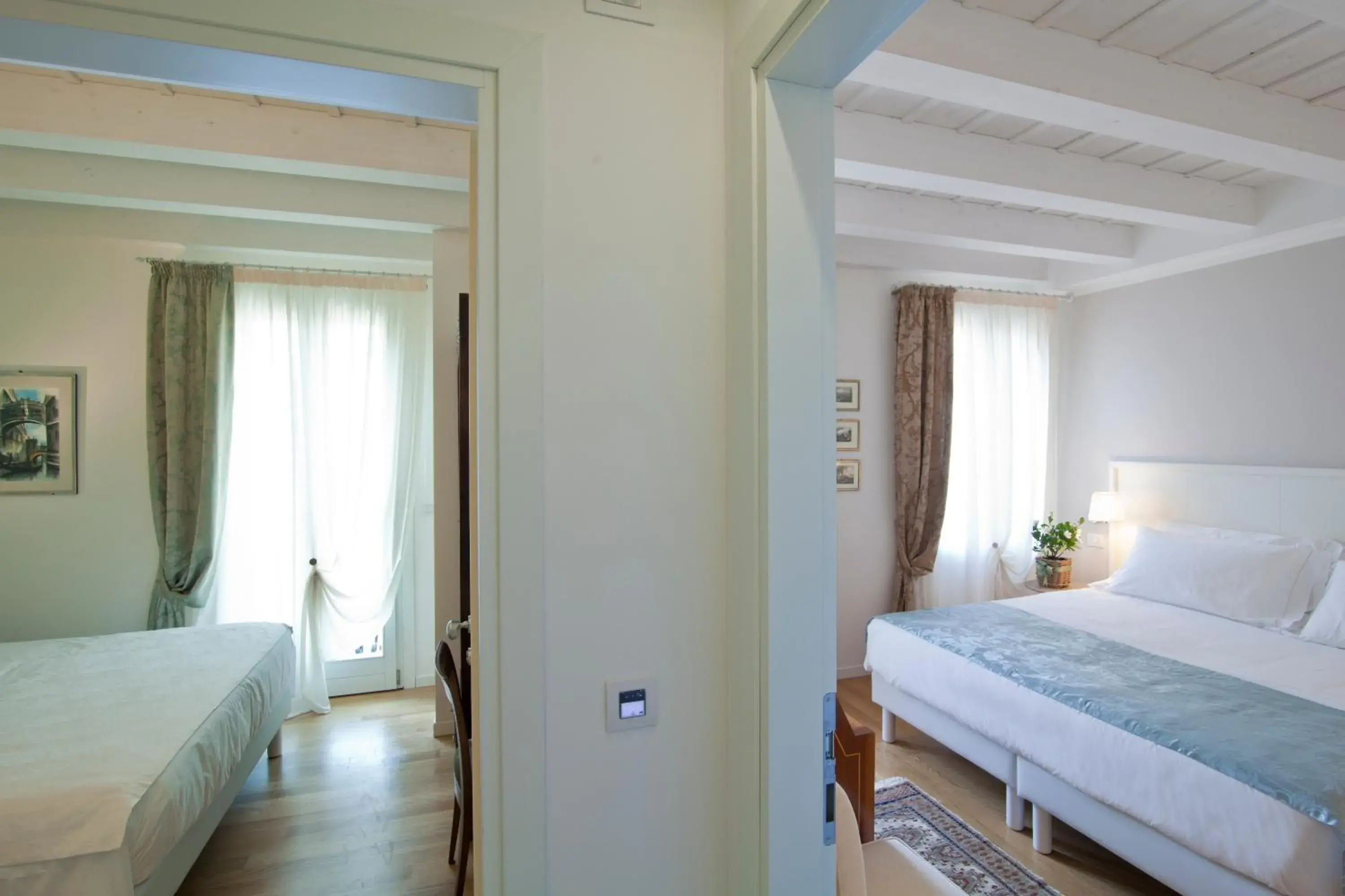 Bed in Chiara - Lodge Bed in Chiara - Lodge