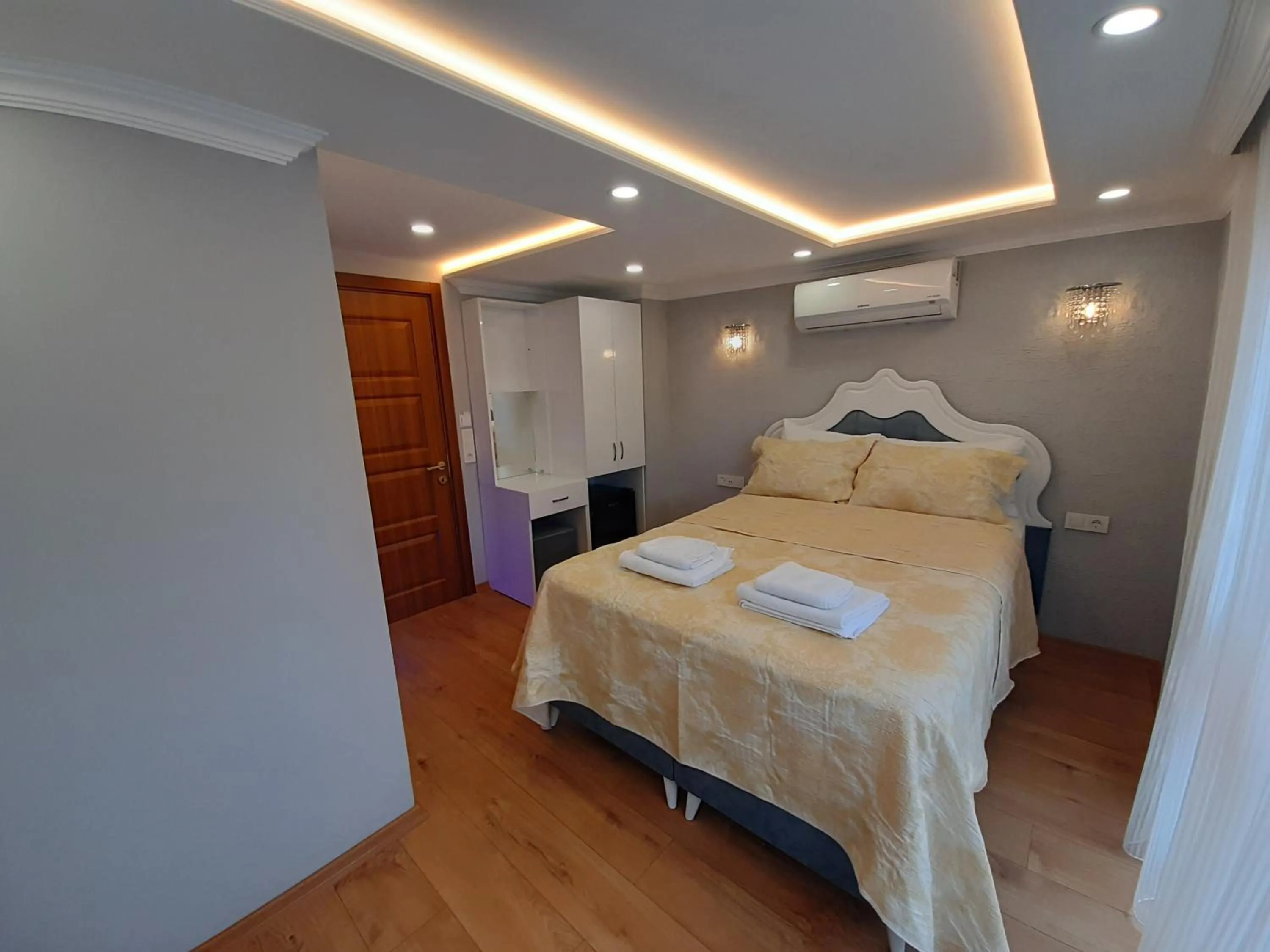 Bed in VERSECA HOTEL