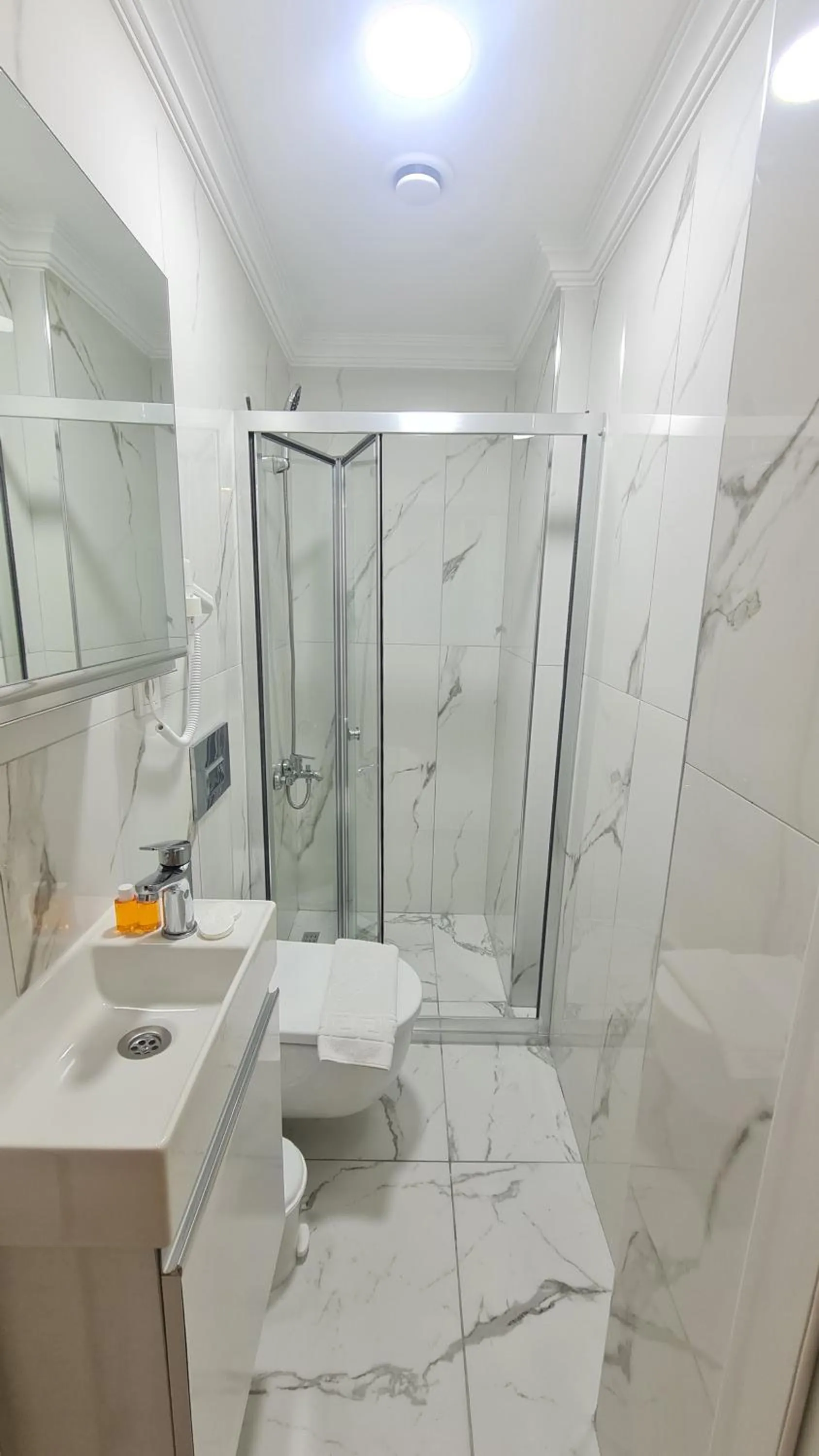 Bathroom in VERSECA HOTEL