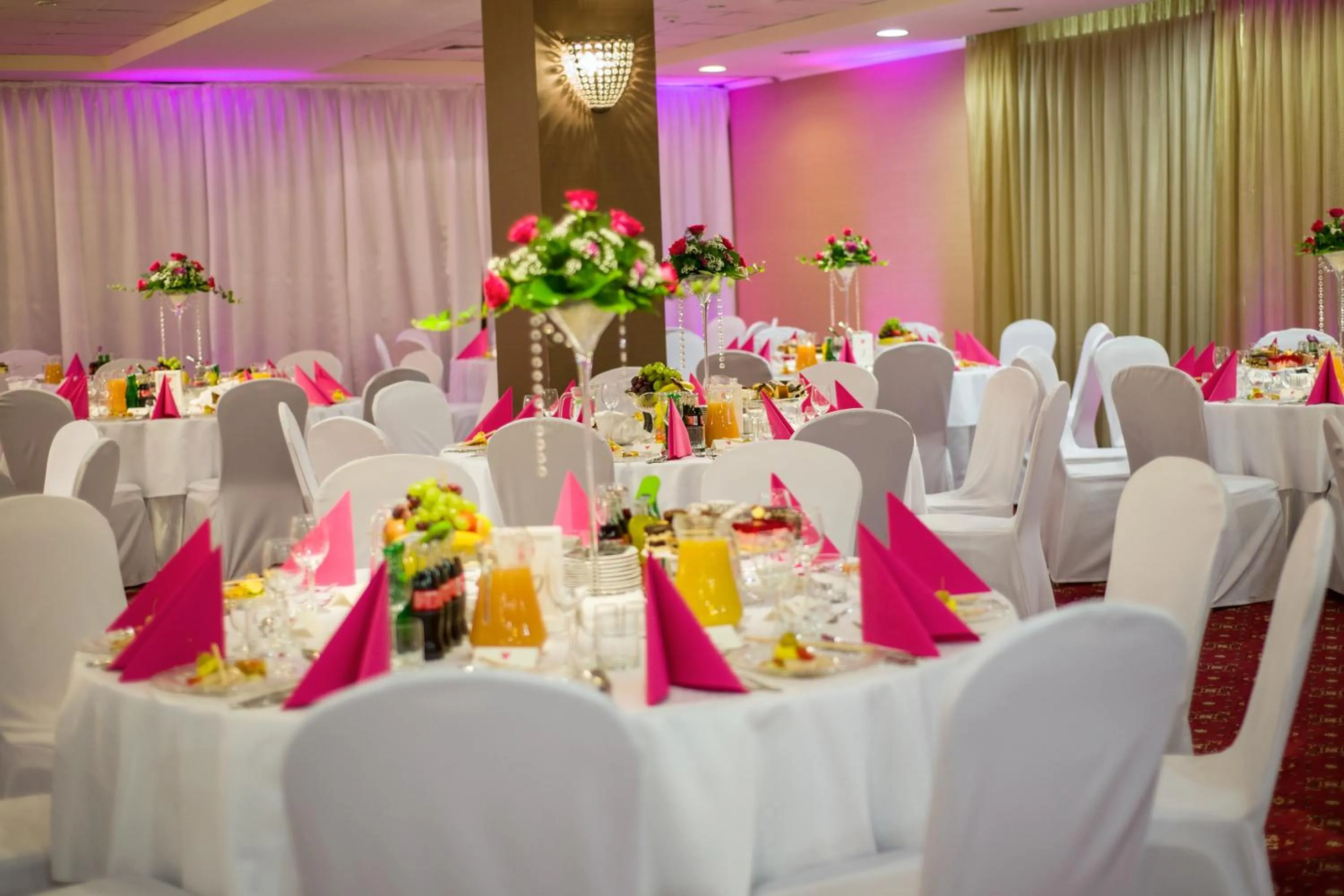 Food and drinks in Hotel Novum & Spa