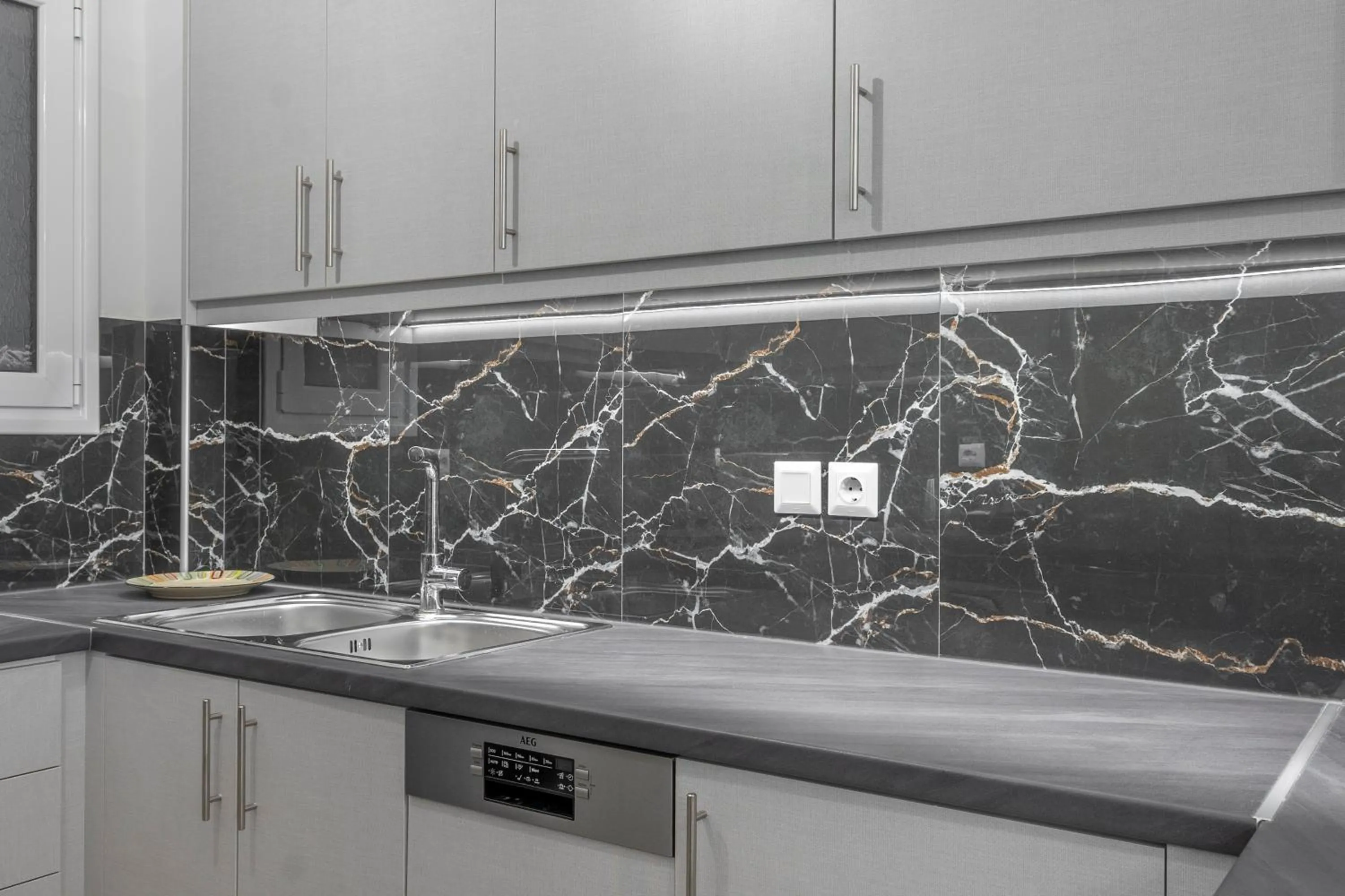 Kitchen or kitchenette in 2 Bedroom condo with dream balcony