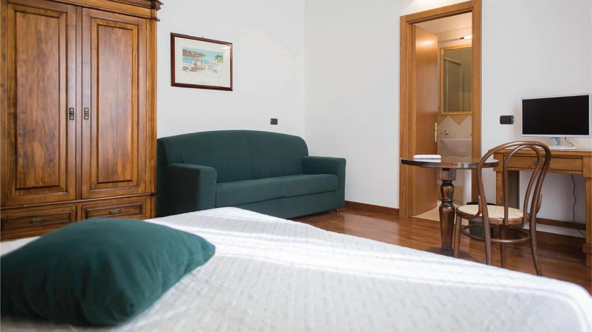 Bed in Hotel La Piazzetta