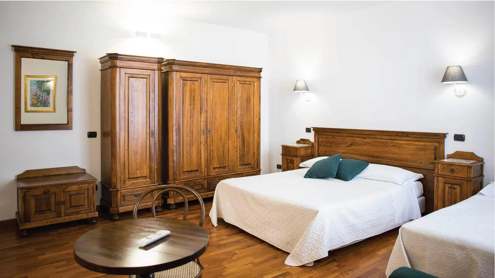 Photo of the whole room, Bed in Hotel La Piazzetta
