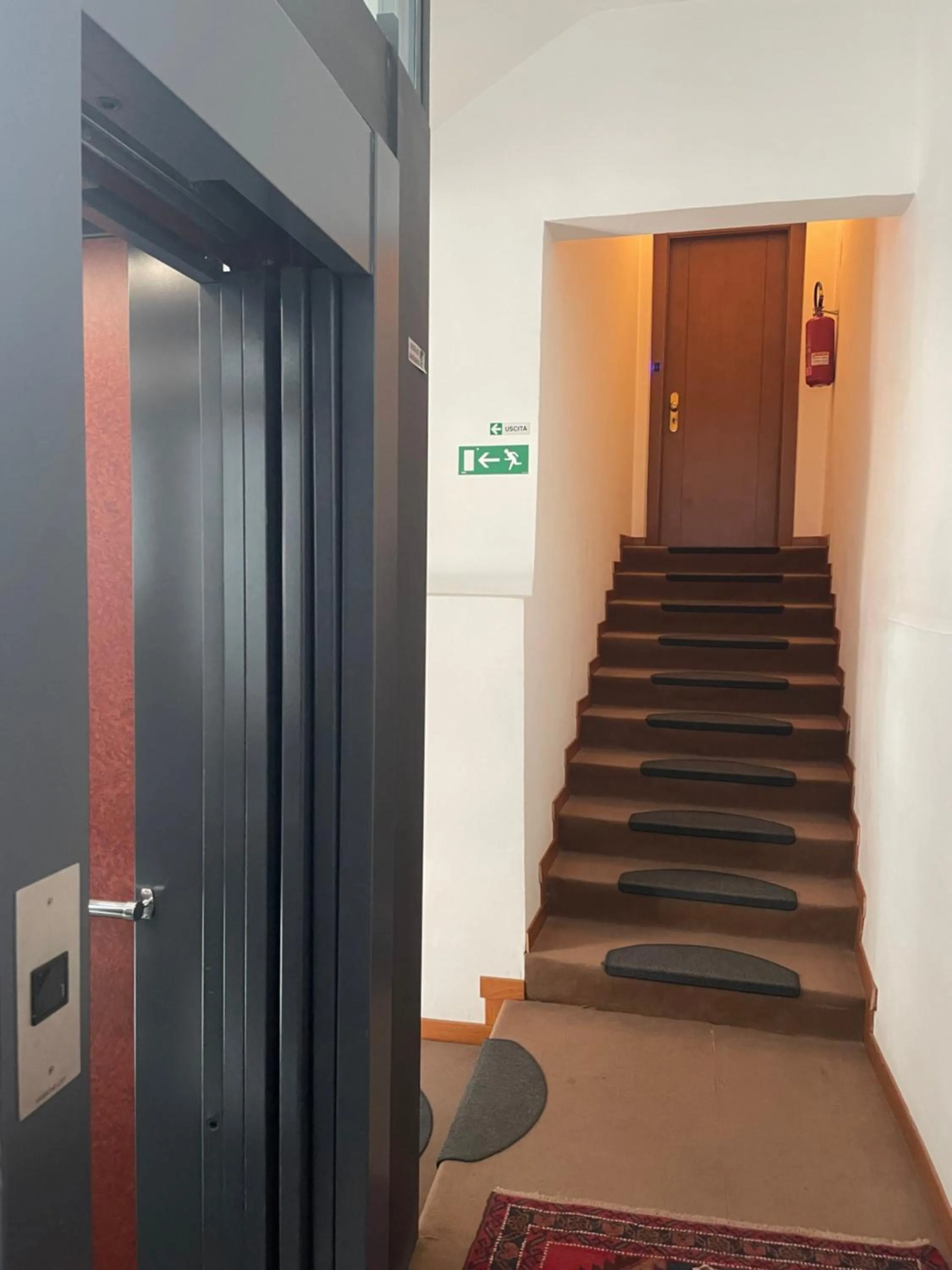 elevator in Hotel La Piazzetta