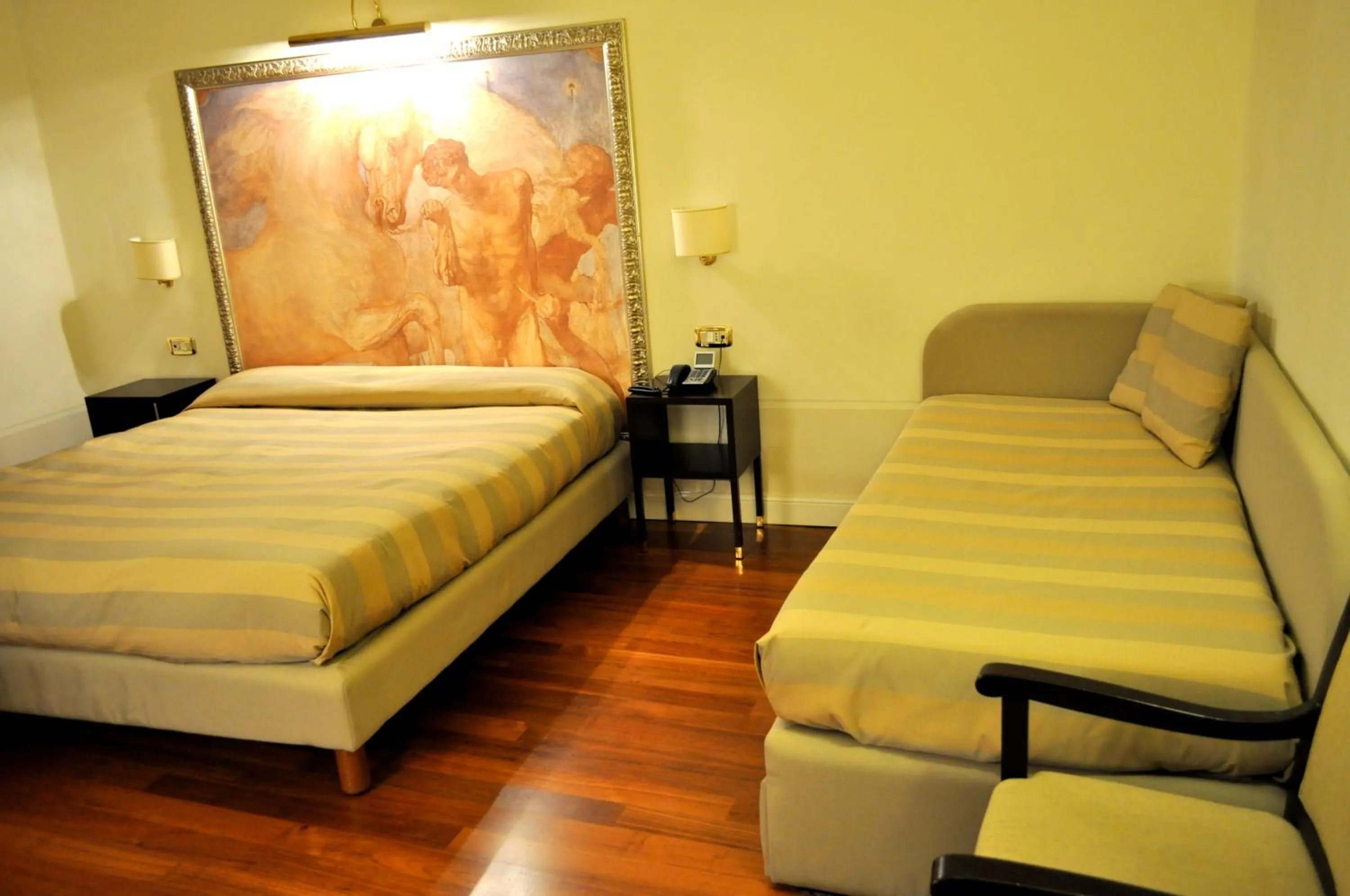 Photo of the whole room, Bed in Albergo Sant'Emidio
