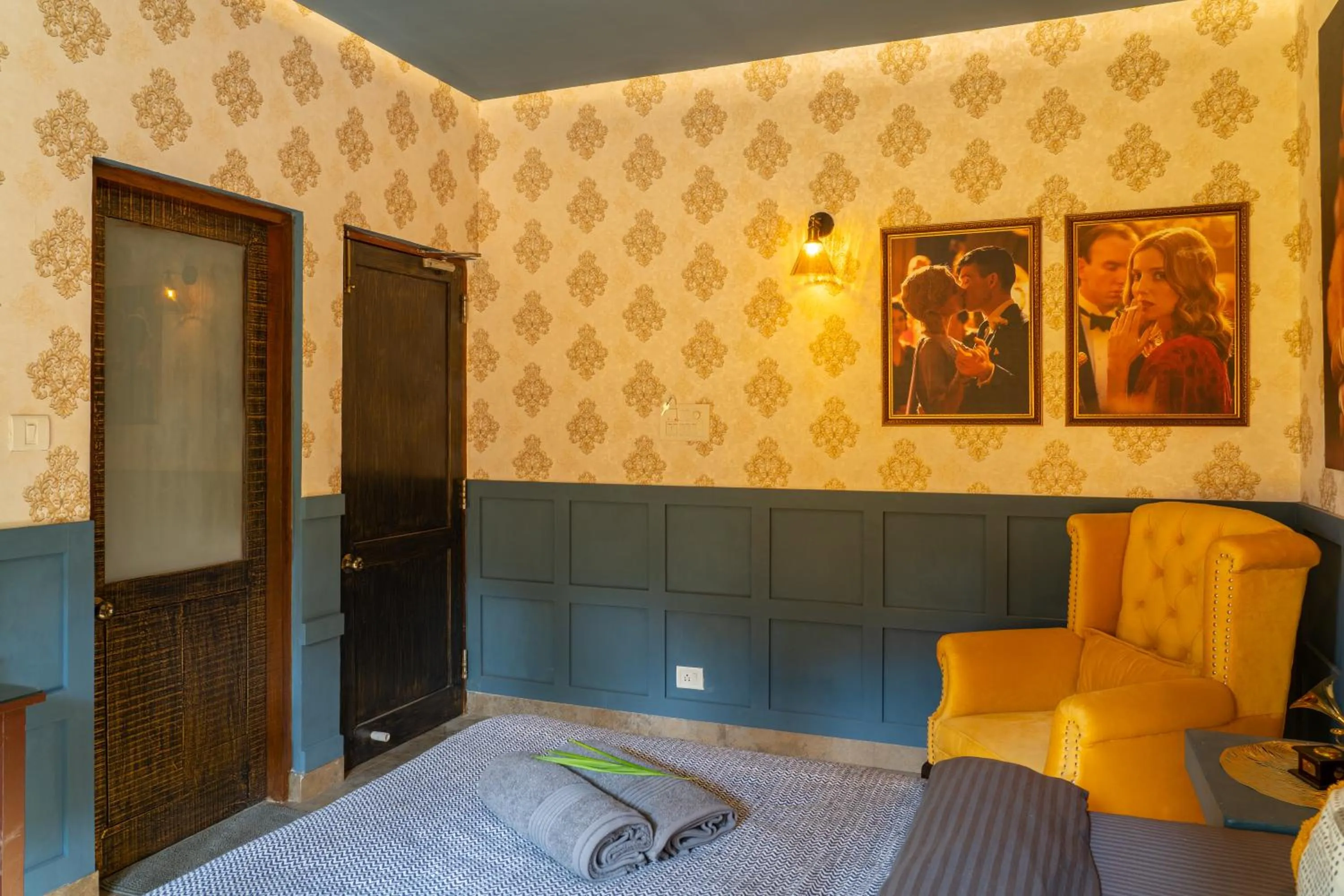 Seating area, Bed in Whoopers Boutique Hotel, Anjuna