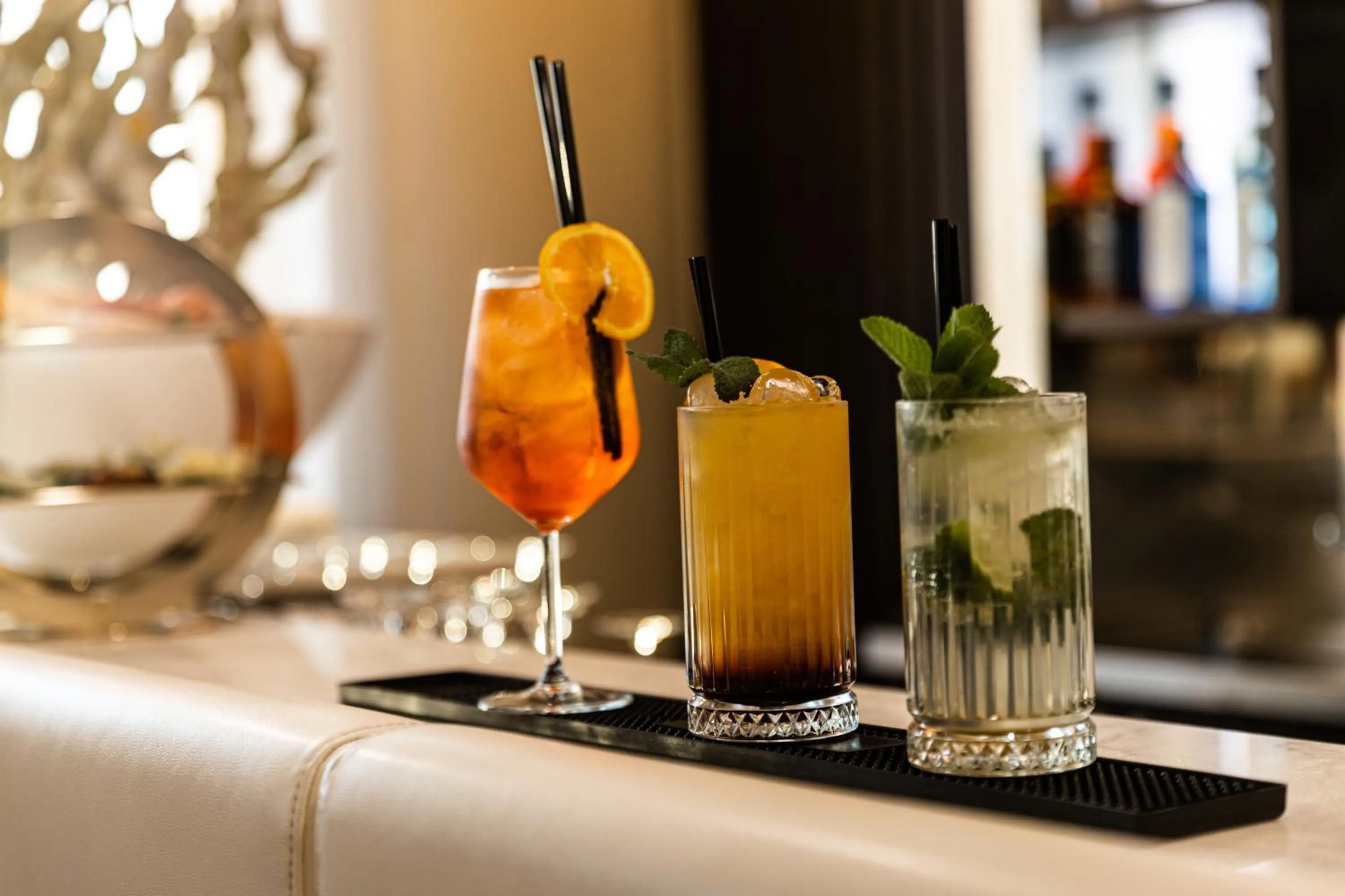 Lounge or bar in Papillo Hotels & Resorts Roma