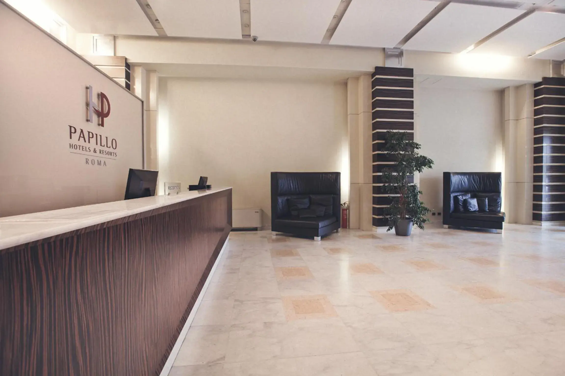 Lobby or reception in Papillo Hotels & Resorts Roma Lobby or reception in Papillo Hotels & Resorts Roma