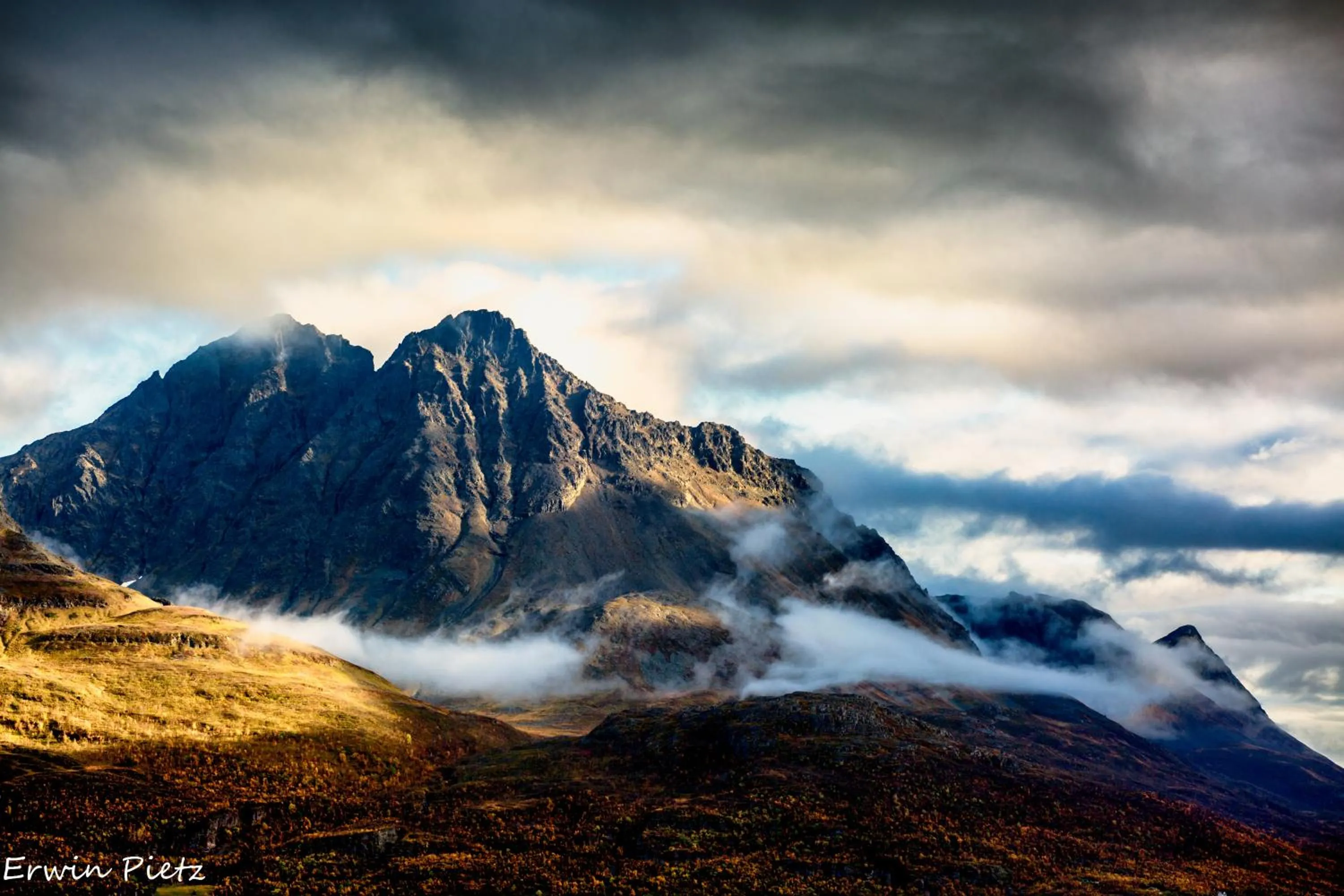 Autumn in Arctic Panorama Lodge