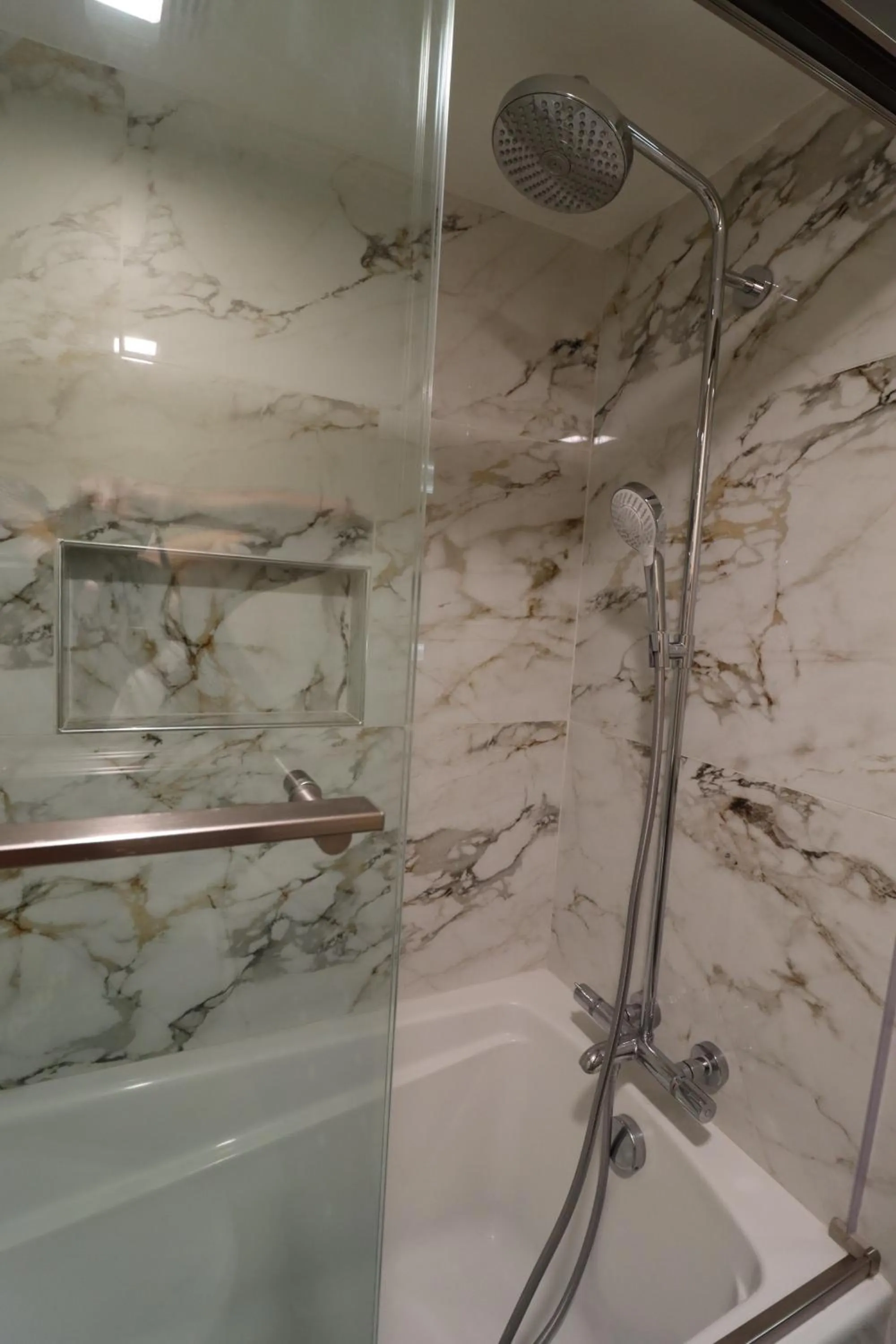 Shower in Beach Luxury Oceanfront