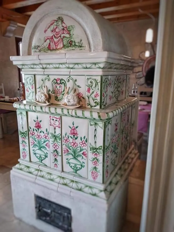 Decorative detail in Alice Relais Nelle Vigne