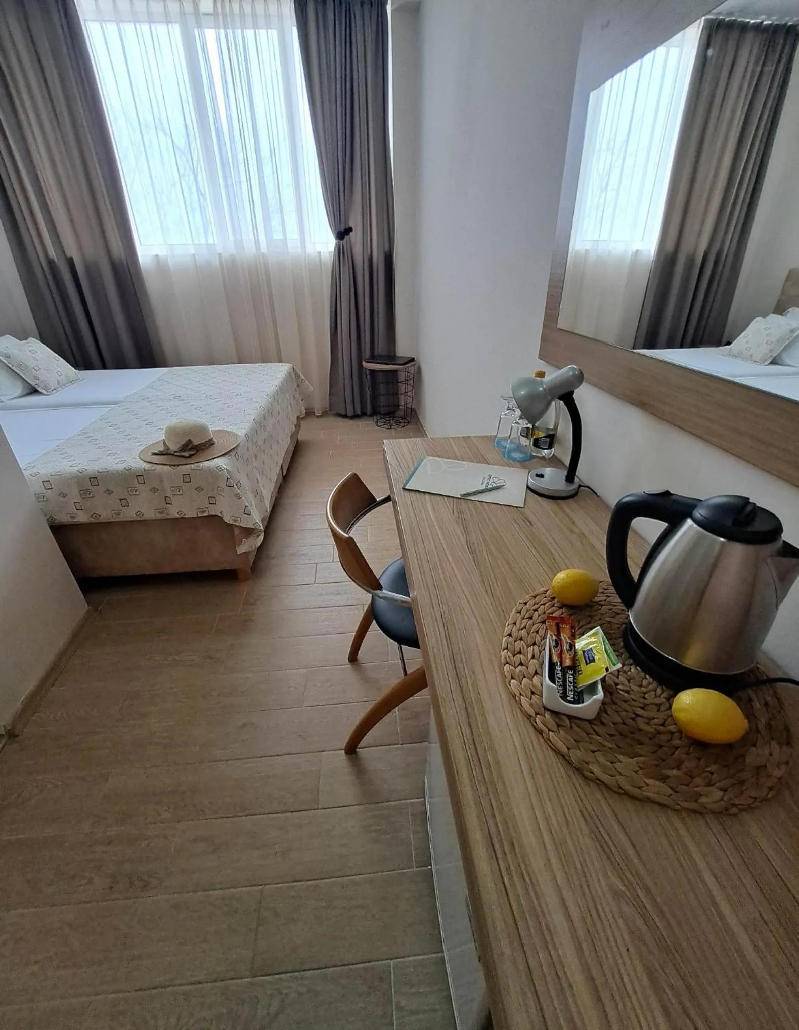 Bed in Effect Saint Mina