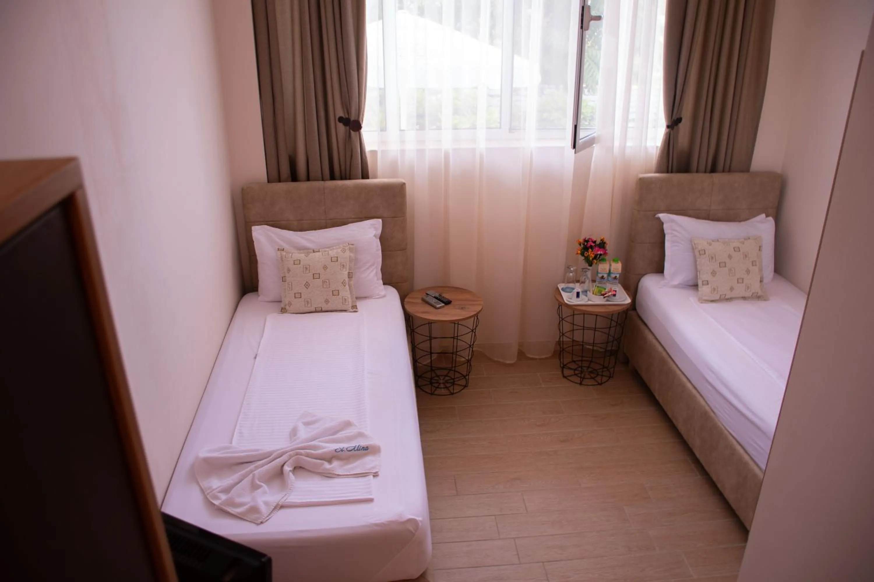 Bed in Effect Saint Mina