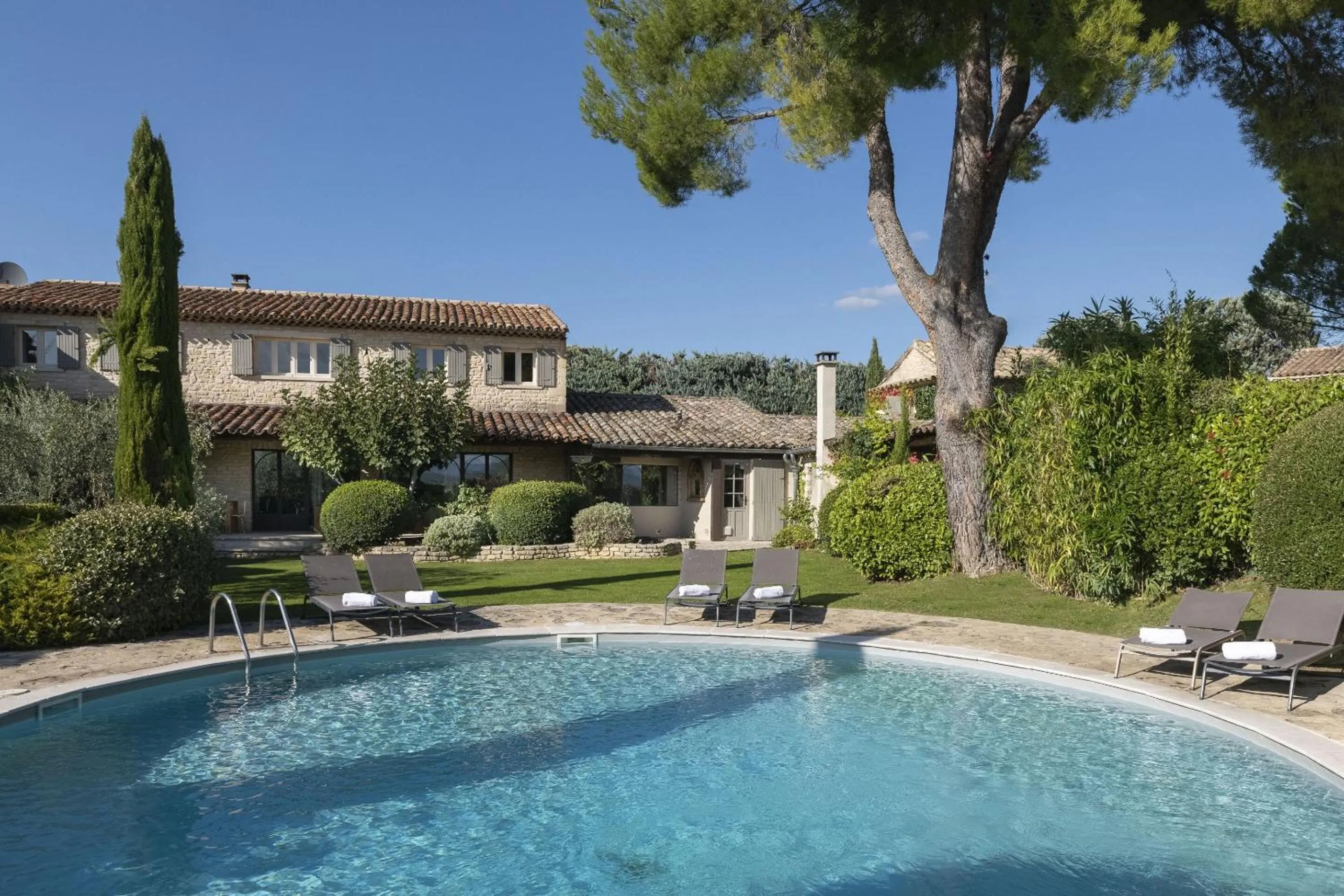 Pool view in Mas De Rosemarie