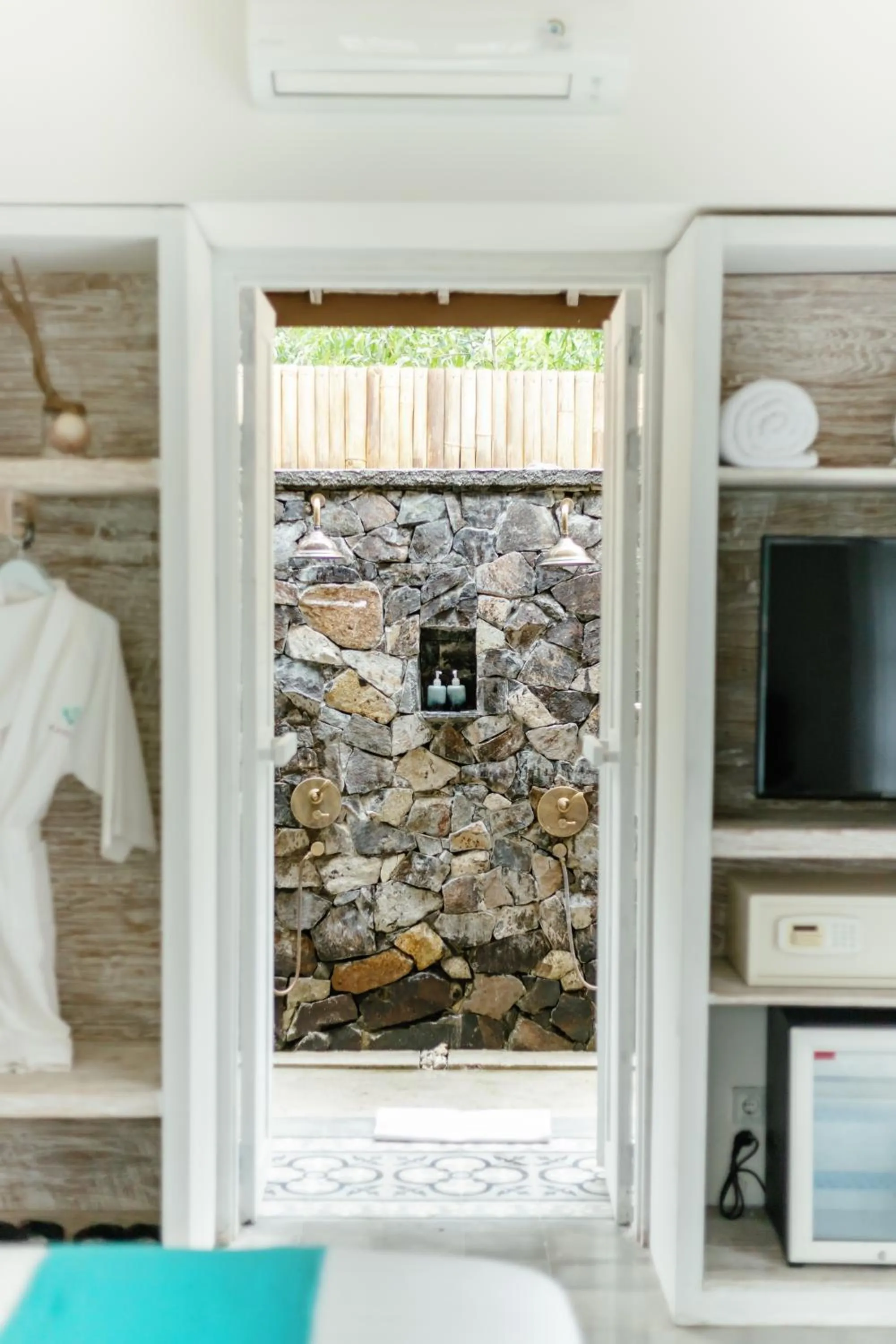 Bathroom in Kardia Resort Gili Trawangan A Pramana Experience