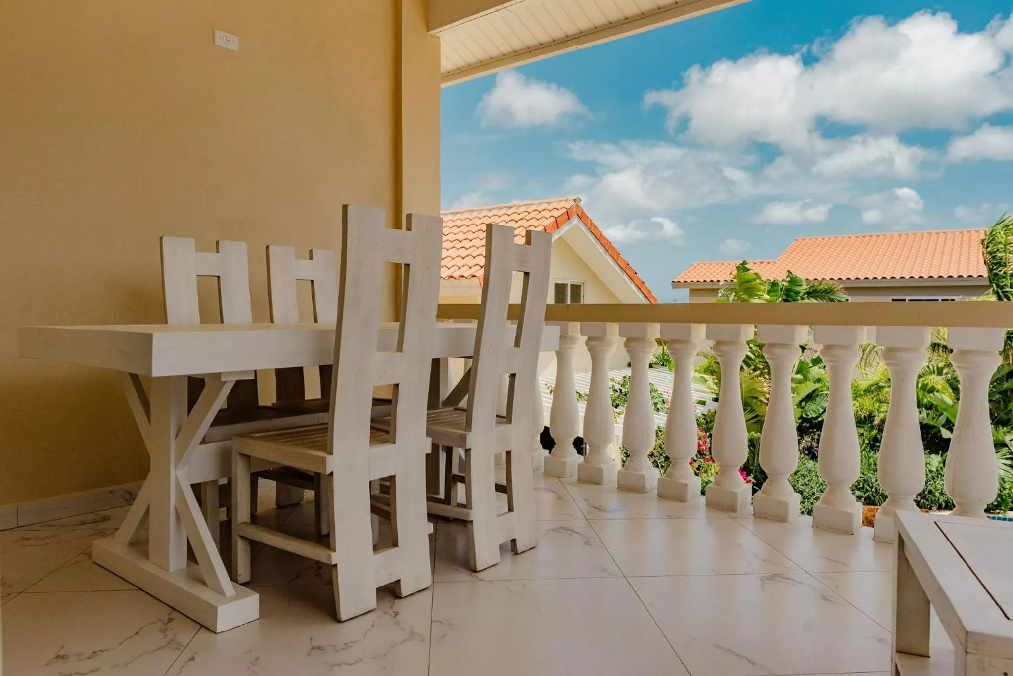 Balcony/Terrace in Elegant 2-bedroom apartment 2 km from Eagle beach