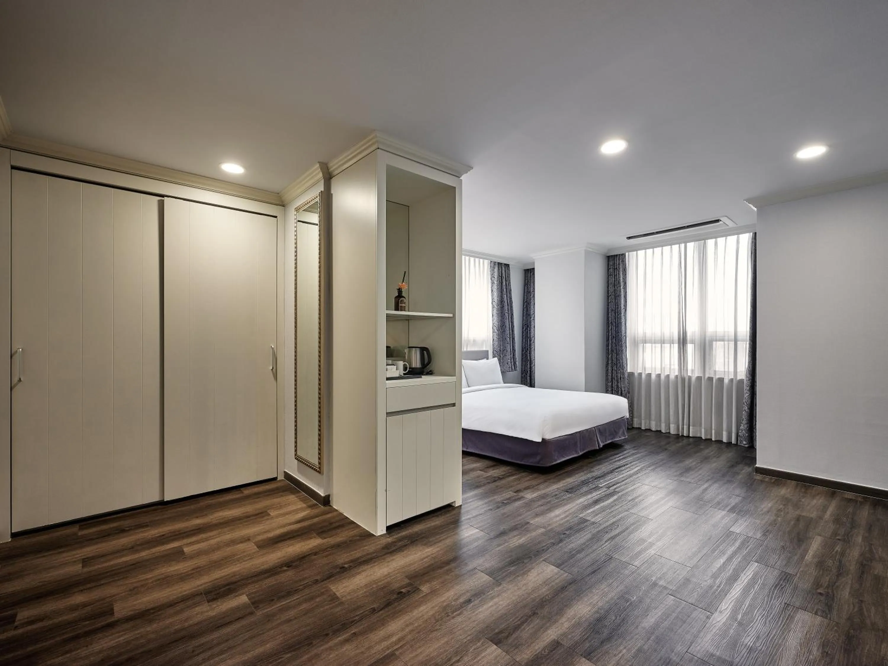 Decorative detail, Bed in Ramada Hotel and Suites Seoul Namdaemun