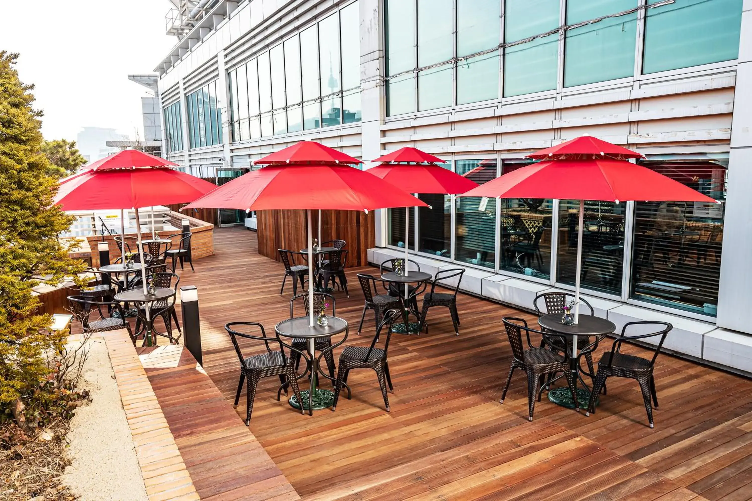 Restaurant/places to eat in Ramada Hotel and Suites Seoul Namdaemun Restaurant/places to eat in Ramada Hotel and Suites Seoul Namdaemun