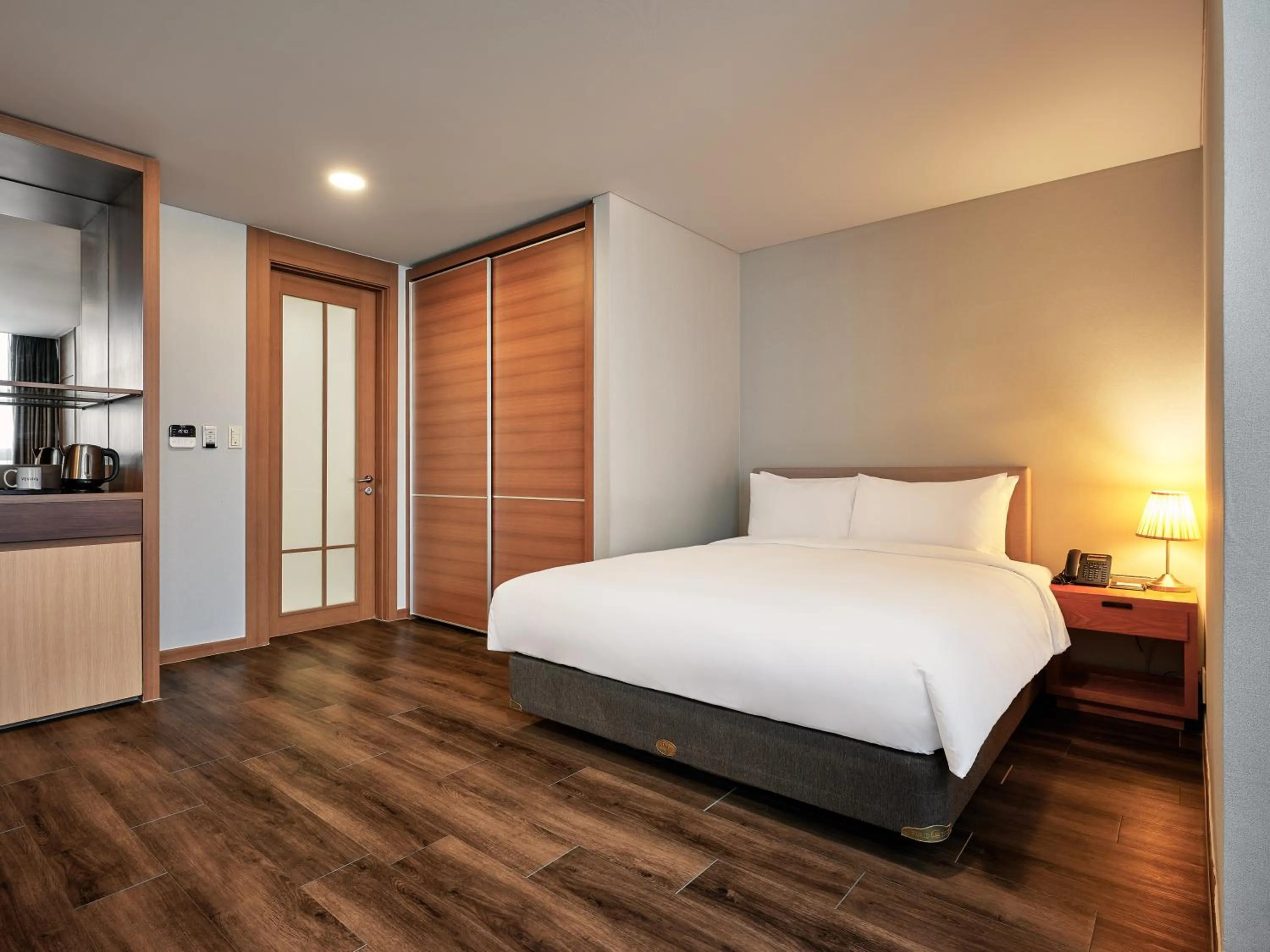 Decorative detail, Bed in Ramada Hotel and Suites Seoul Namdaemun