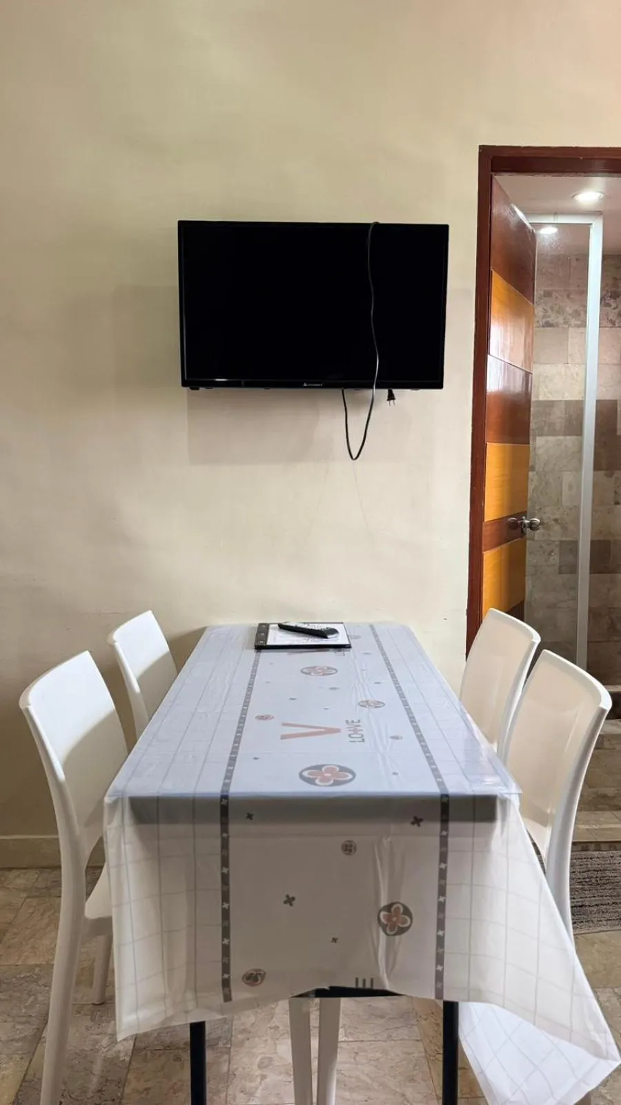 Elliannah Pines Hotel