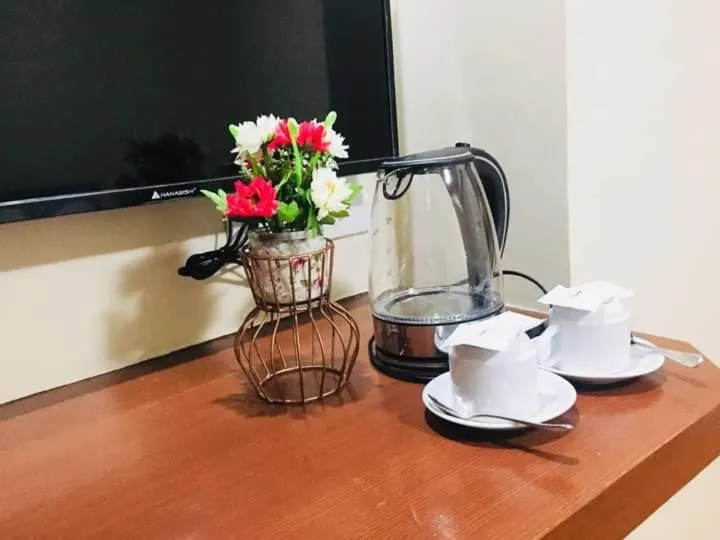 Coffee/tea facilities in La Presca Hotel