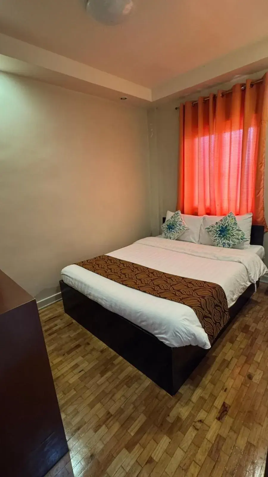 Bed in Elliannah Pines Hotel Bed in Elliannah Pines Hotel