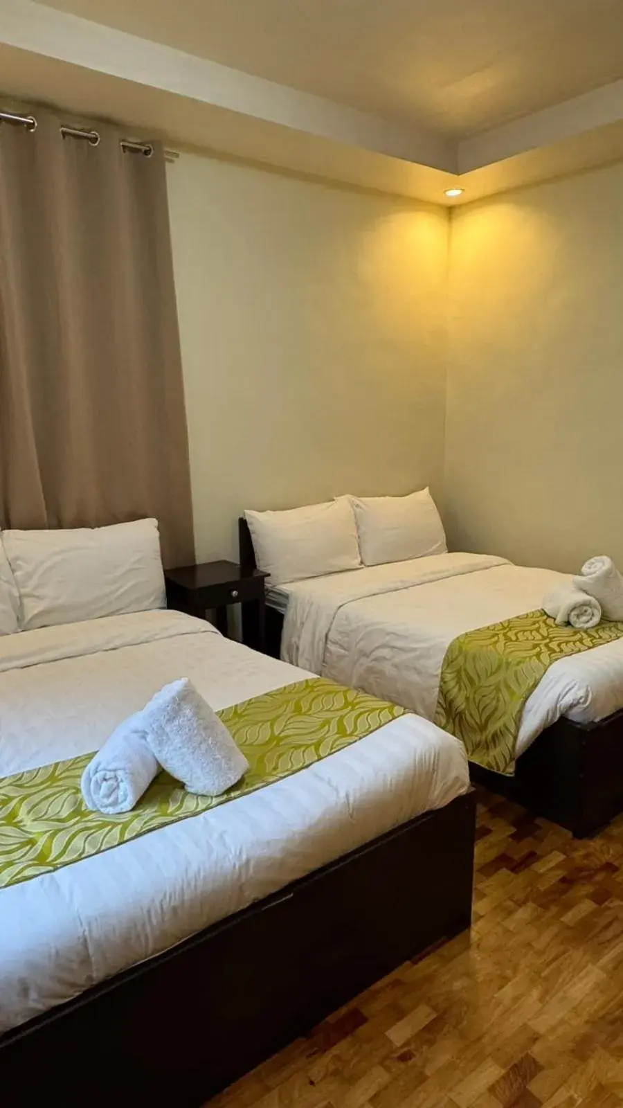 Bed in Elliannah Pines Hotel Bed in Elliannah Pines Hotel