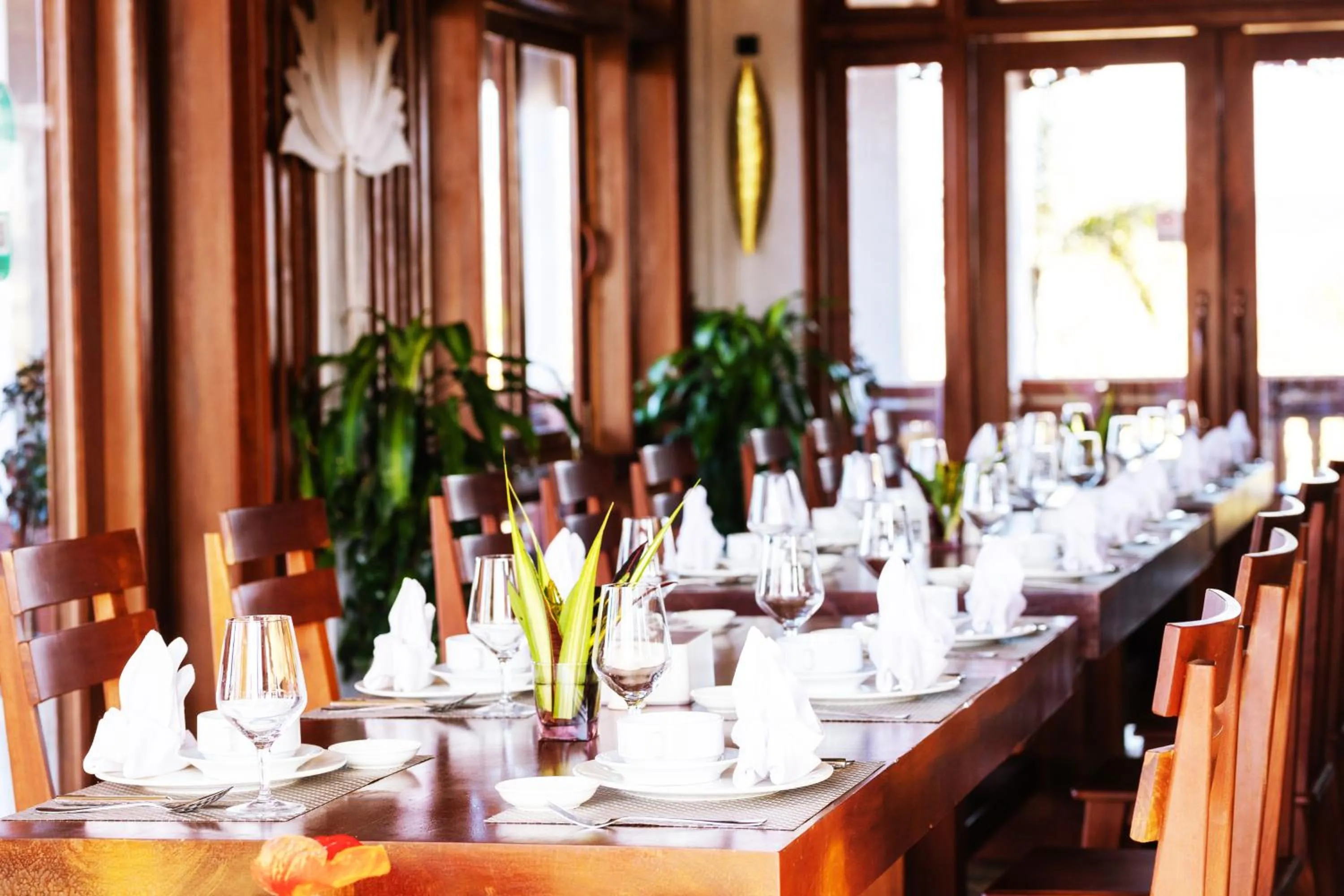 Restaurant/places to eat in KNN Luxury Hill