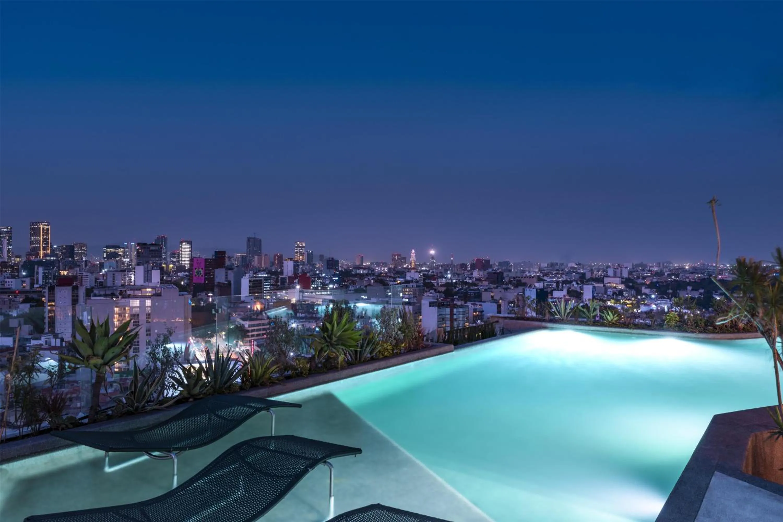 Swimming pool in Andaz Condesa Mexico City, By Hyatt