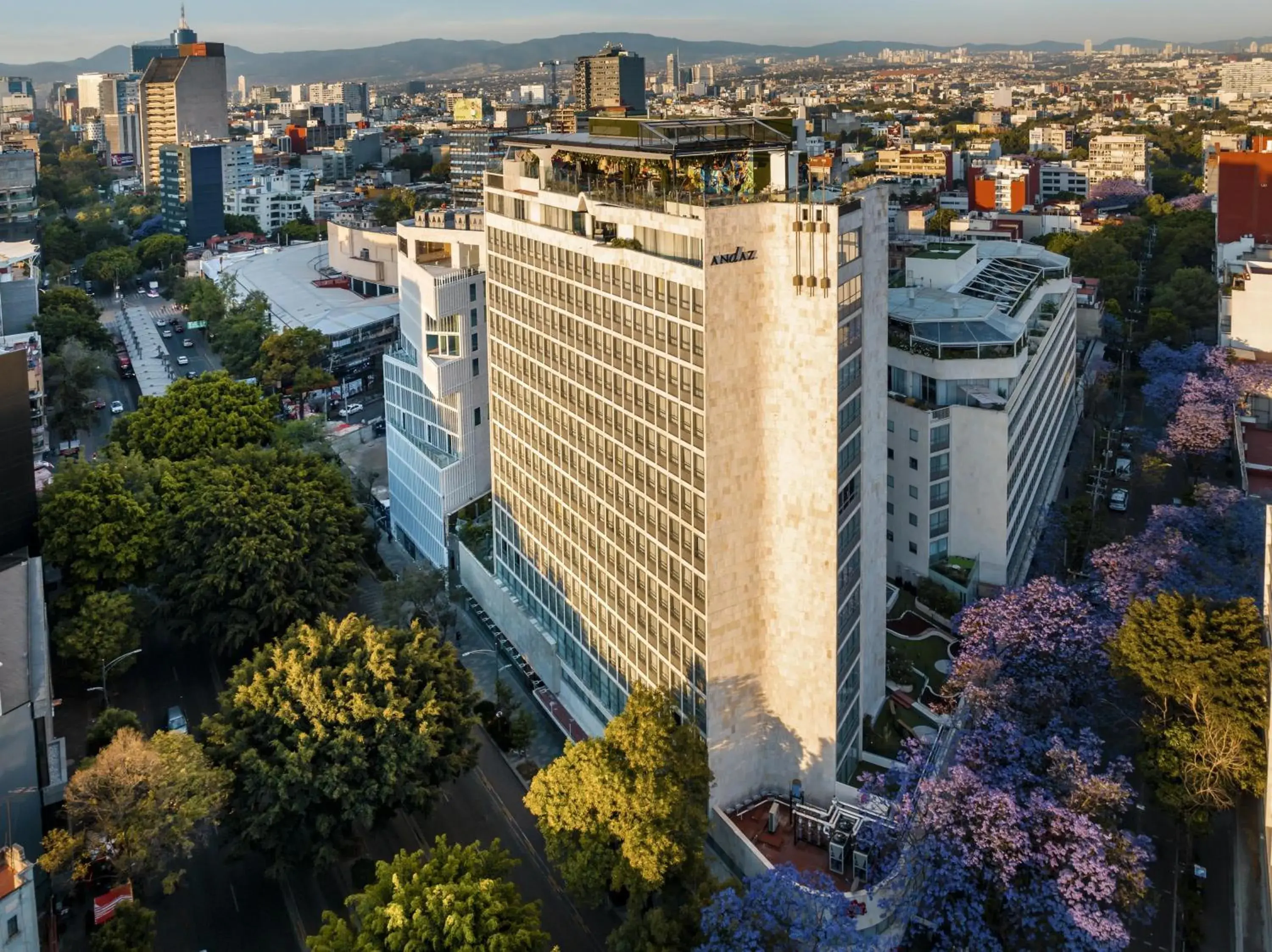 Property building in Andaz Condesa Mexico City, By Hyatt Property building in Andaz Condesa Mexico City, By Hyatt