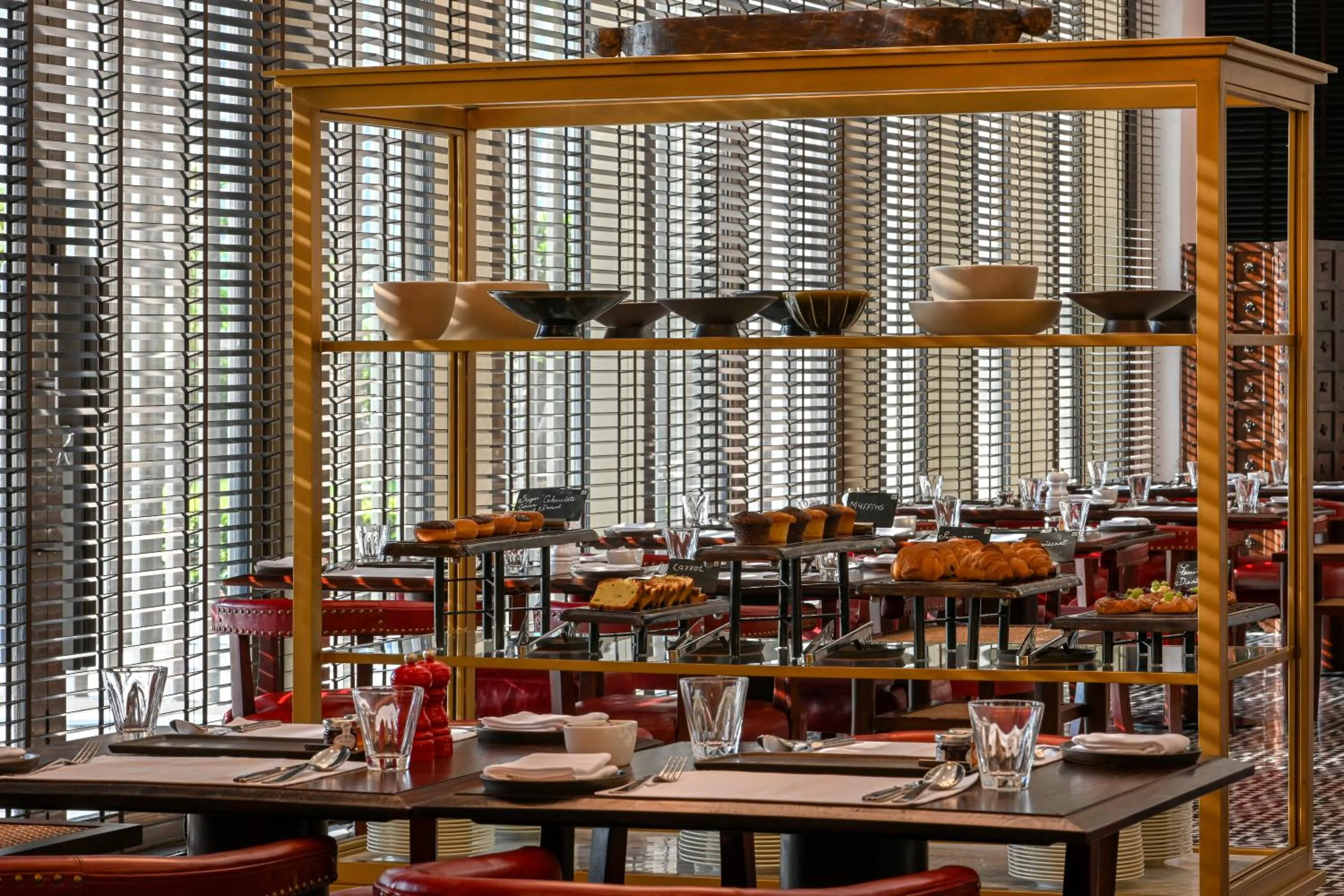 Restaurant/places to eat in Grand Hyatt Gurgaon