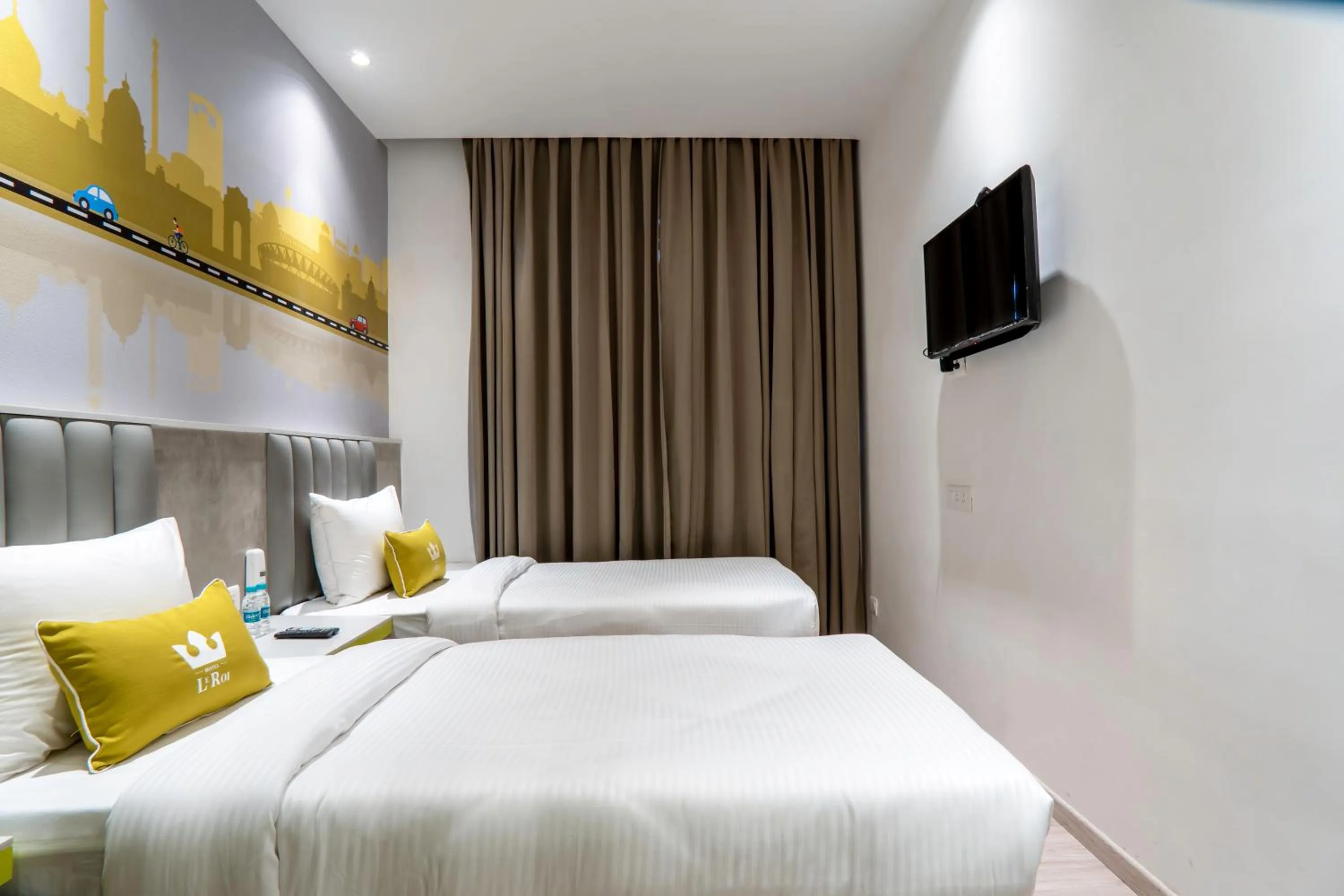 Bedroom, Bed in Le ROI Express Paharganj