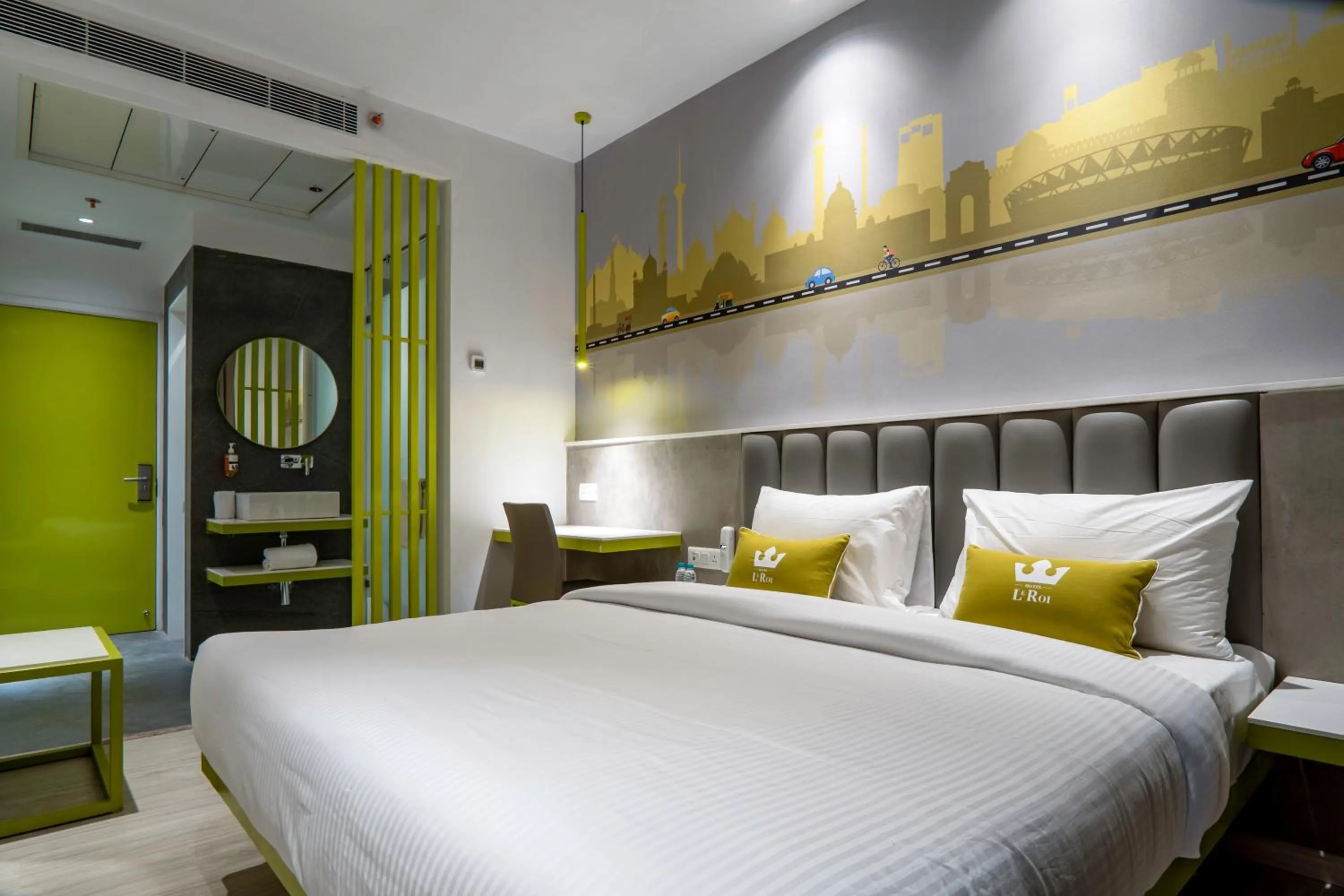 Bedroom, Bed in Le ROI Express Paharganj