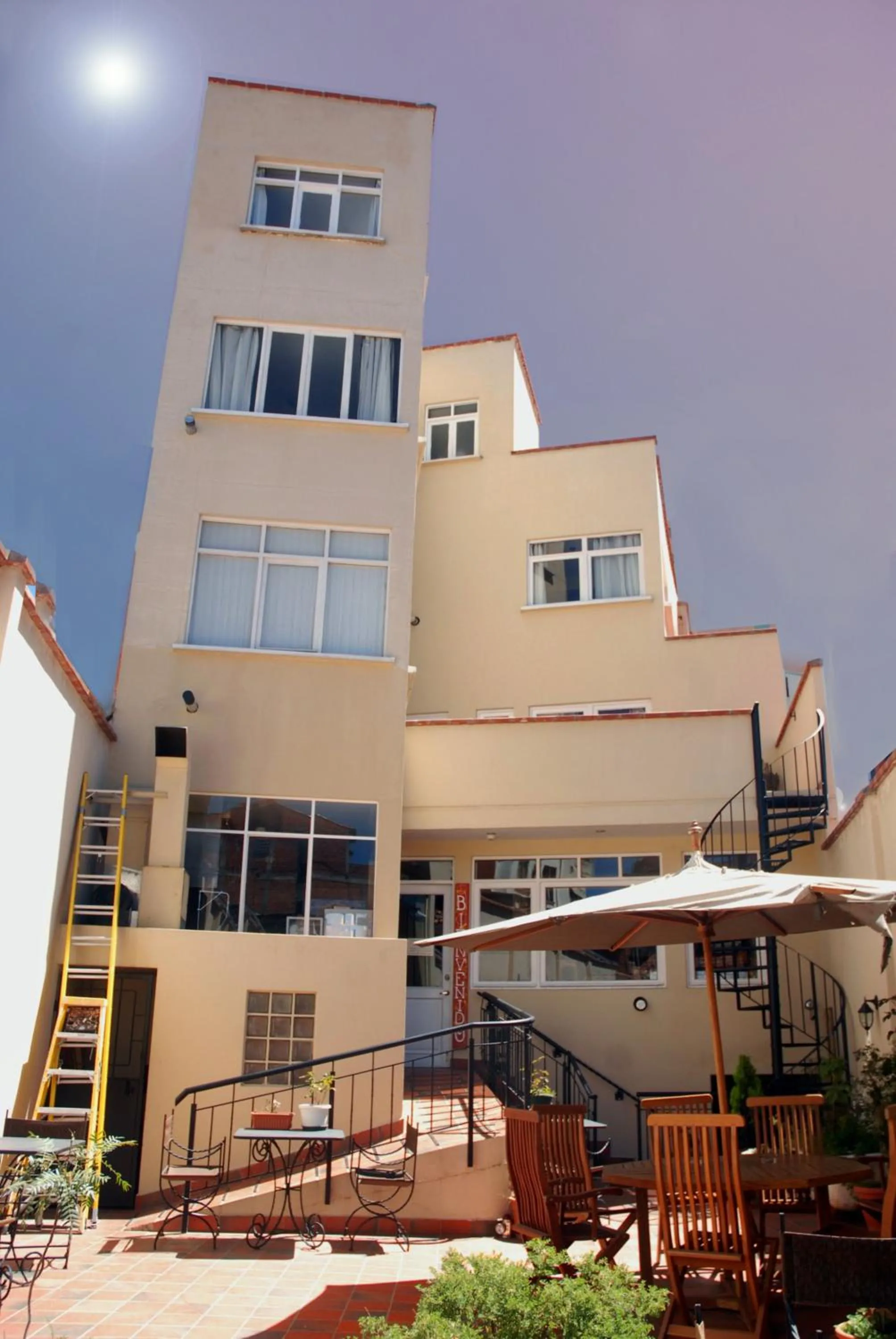 Rendezvous Hostal