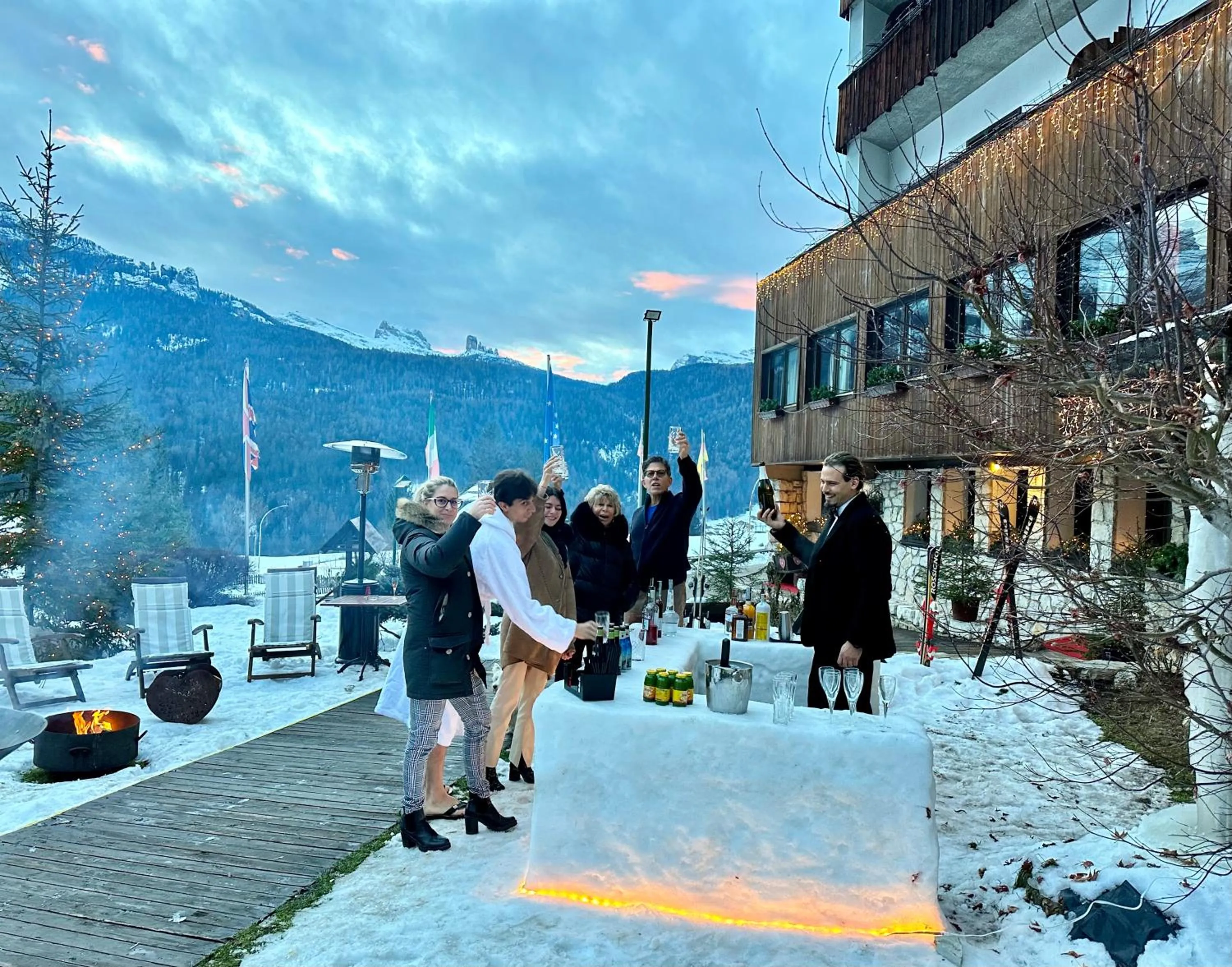 Winter in Hotel Mirage