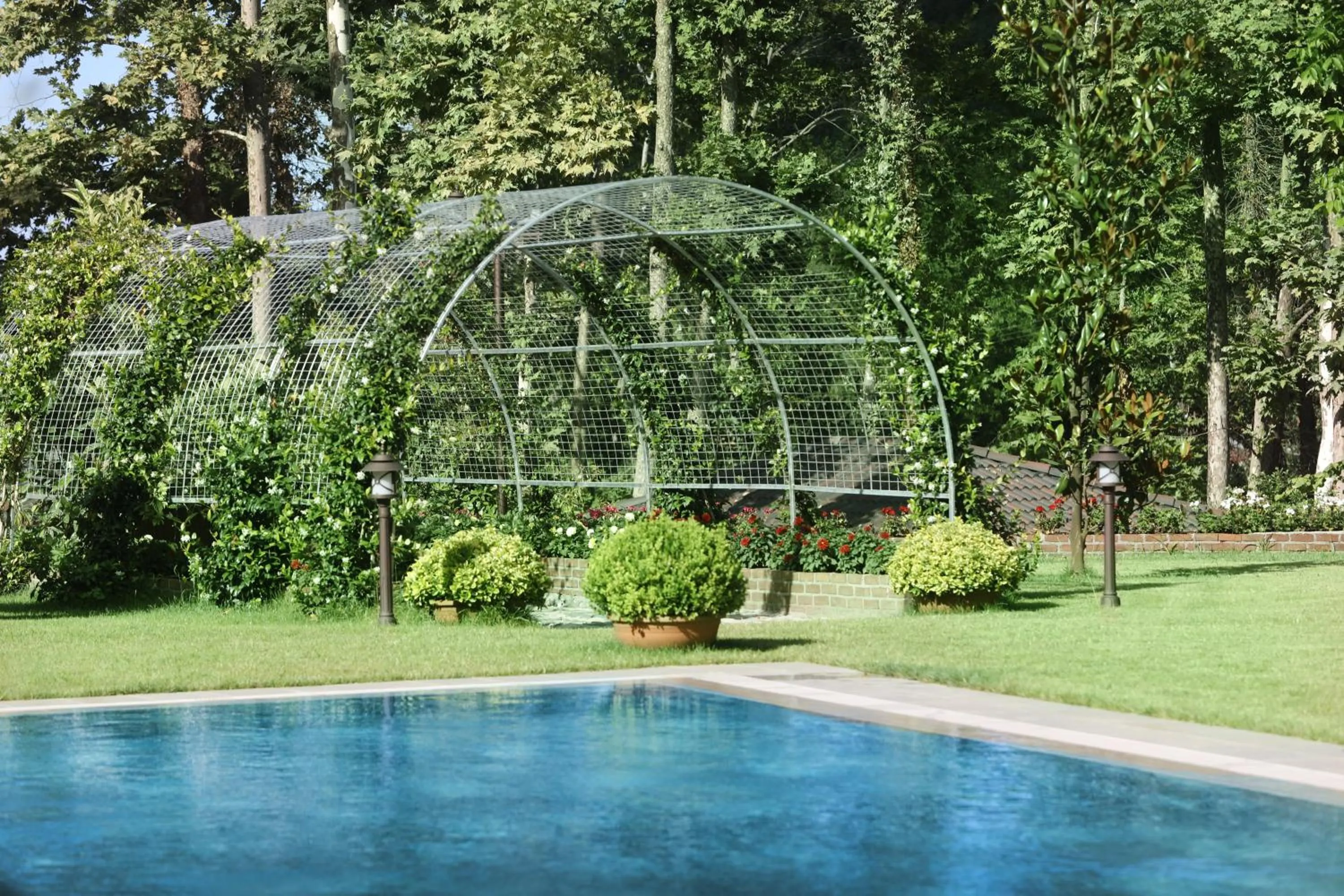 Garden in Casa Giallo Managed By Dedeman